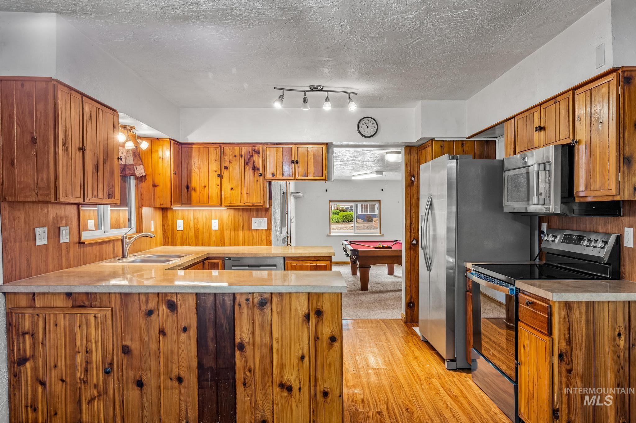 2015 Washington Ave, Caldwell, Idaho 83605, 6 Bedrooms, 4 Bathrooms, Residential For Sale, Price $520,000, 98946366