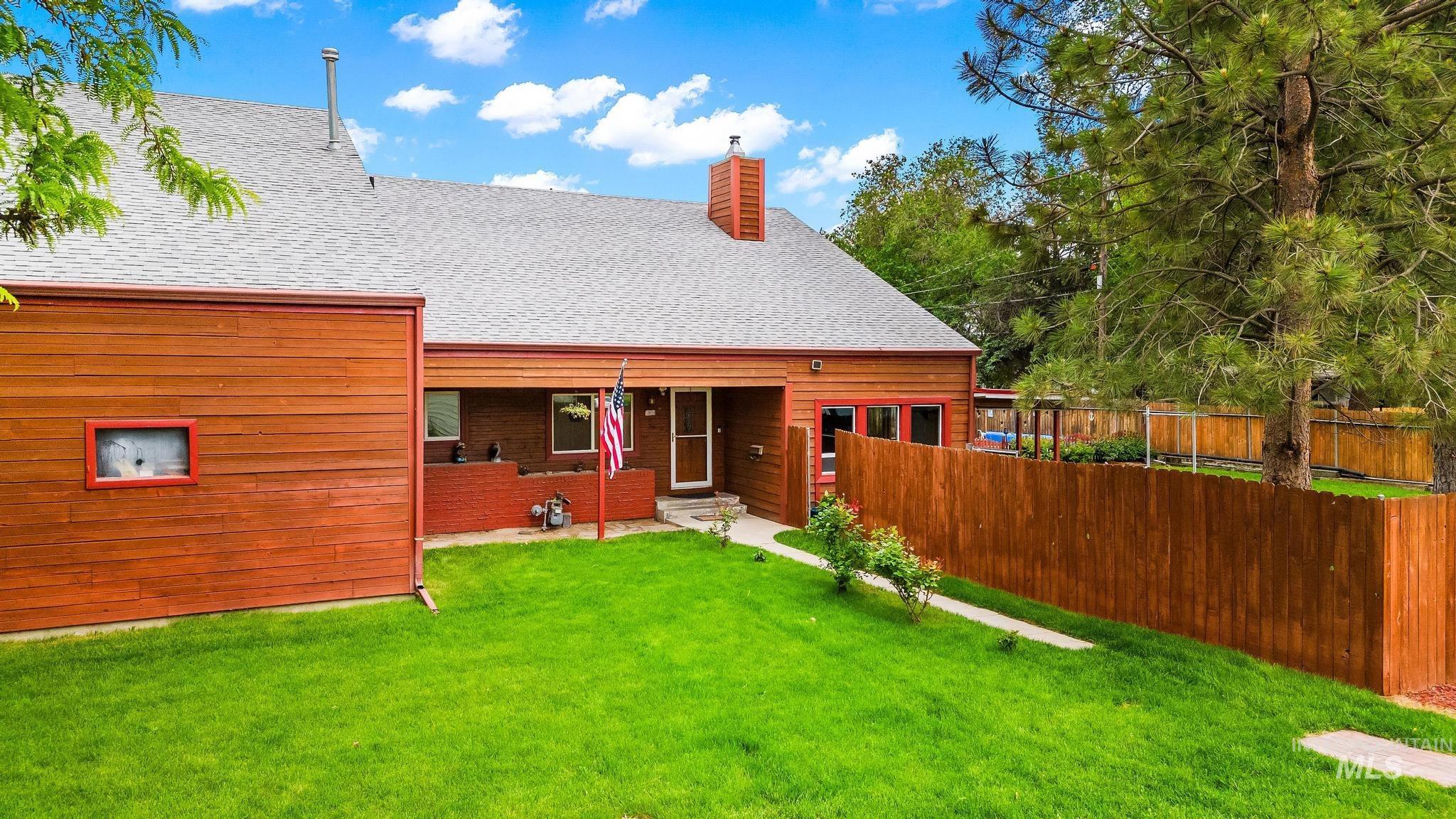 2015 Washington Ave, Caldwell, Idaho 83605, 6 Bedrooms, 4 Bathrooms, Residential For Sale, Price $520,000, 98946366