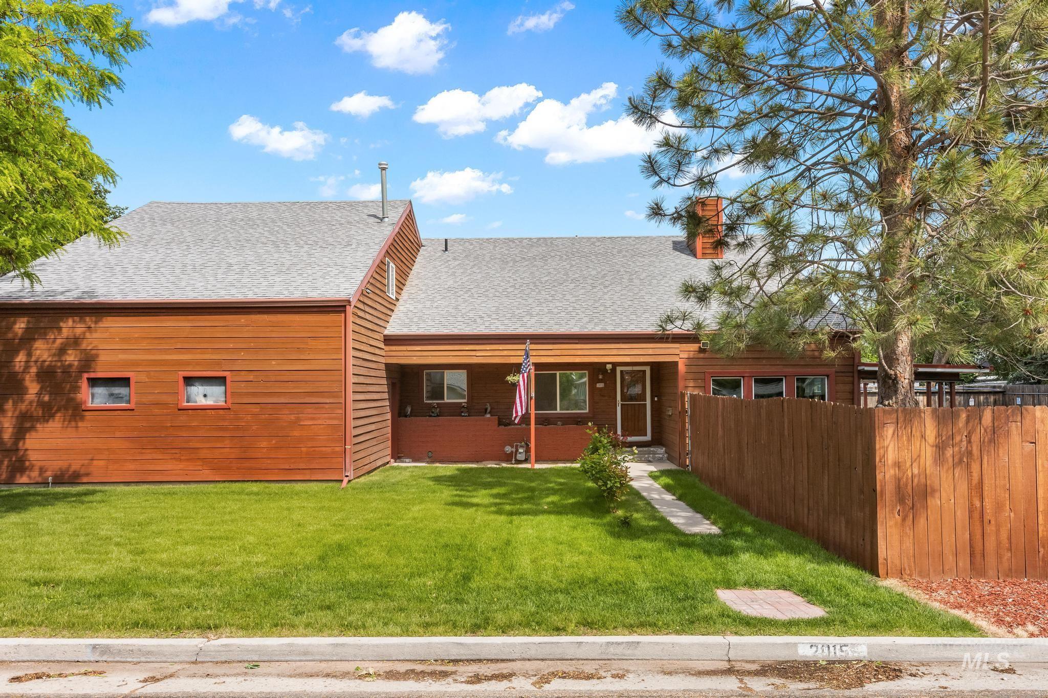 2015 Washington Ave, Caldwell, Idaho 83605, 6 Bedrooms, 4 Bathrooms, Residential For Sale, Price $520,000, 98946366