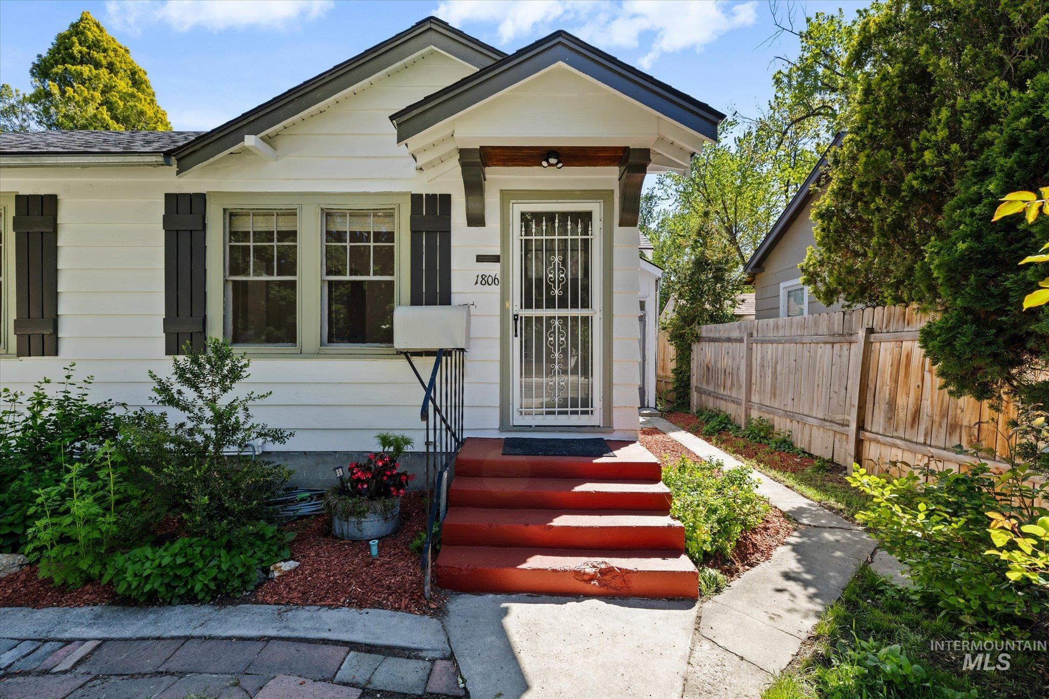 1806 N 28th Street, Boise, Idaho 83703, 2 Bedrooms, 1 Bathroom, Residential For Sale, Price $484,900, 98946383