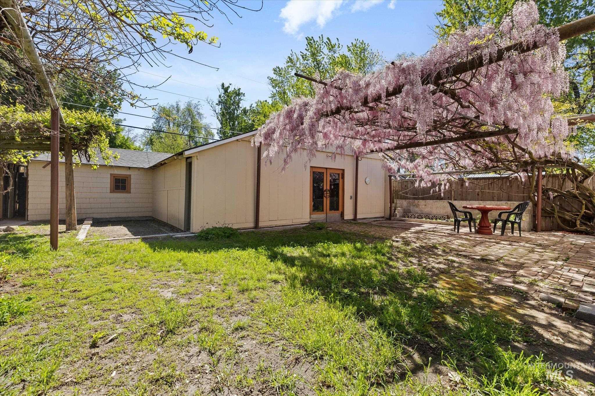 1806 N 28th Street, Boise, Idaho 83703, 2 Bedrooms, 1 Bathroom, Residential For Sale, Price $484,900, 98946383