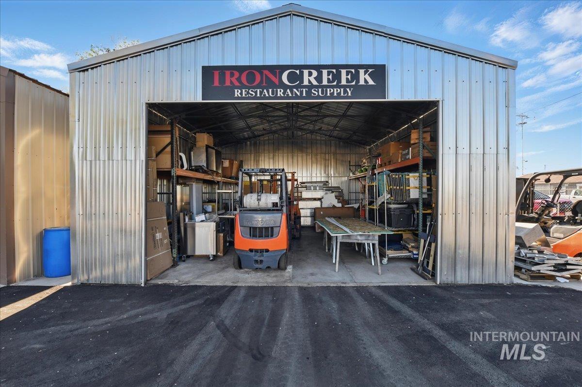 97 N Kings, Nampa, Idaho 83687, Business/Commercial For Sale, Price $1,124,000, 98946398
