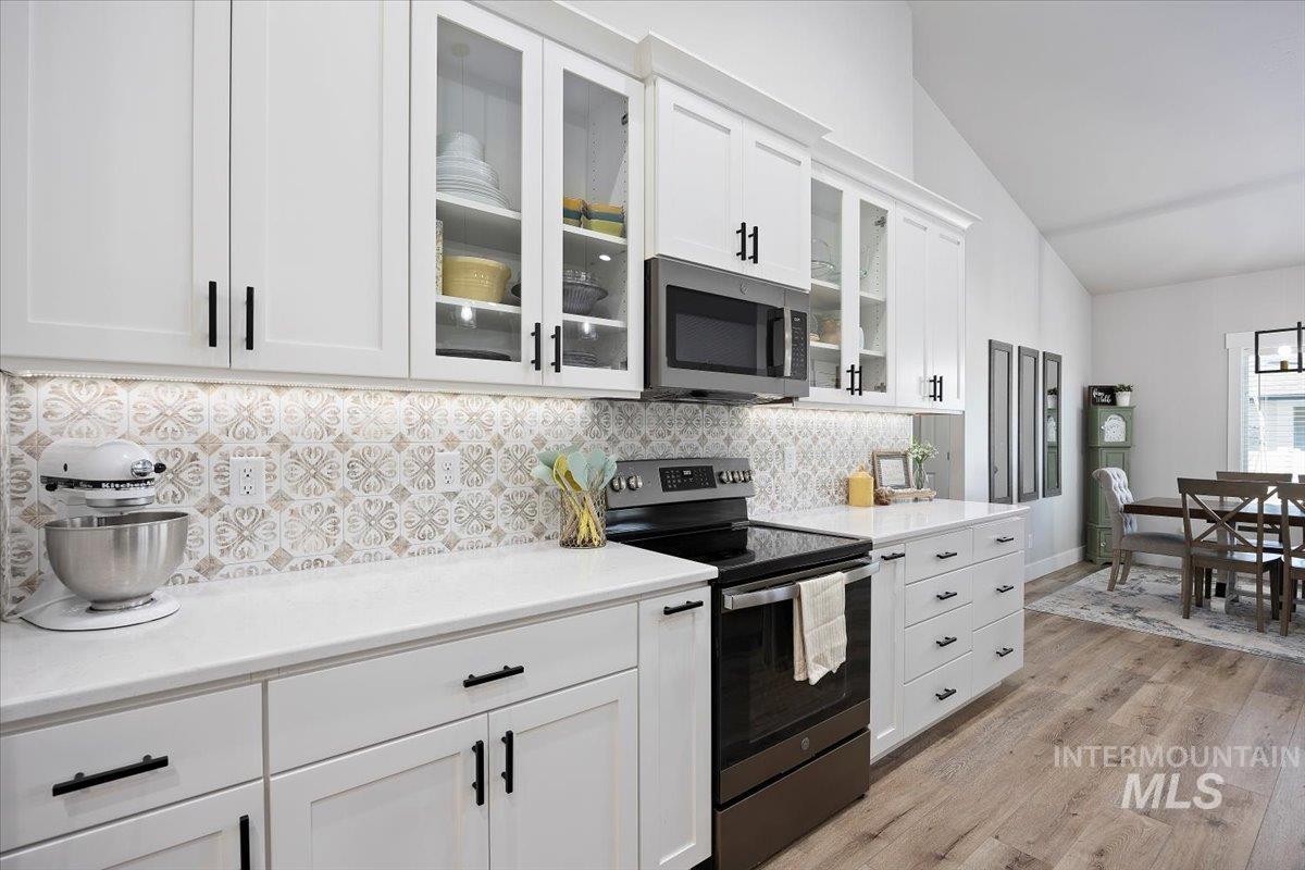 942 Paintbrush, Kimberly, Idaho 83341, 6 Bedrooms, 3.5 Bathrooms, Residential For Sale, Price $772,000, 98946401