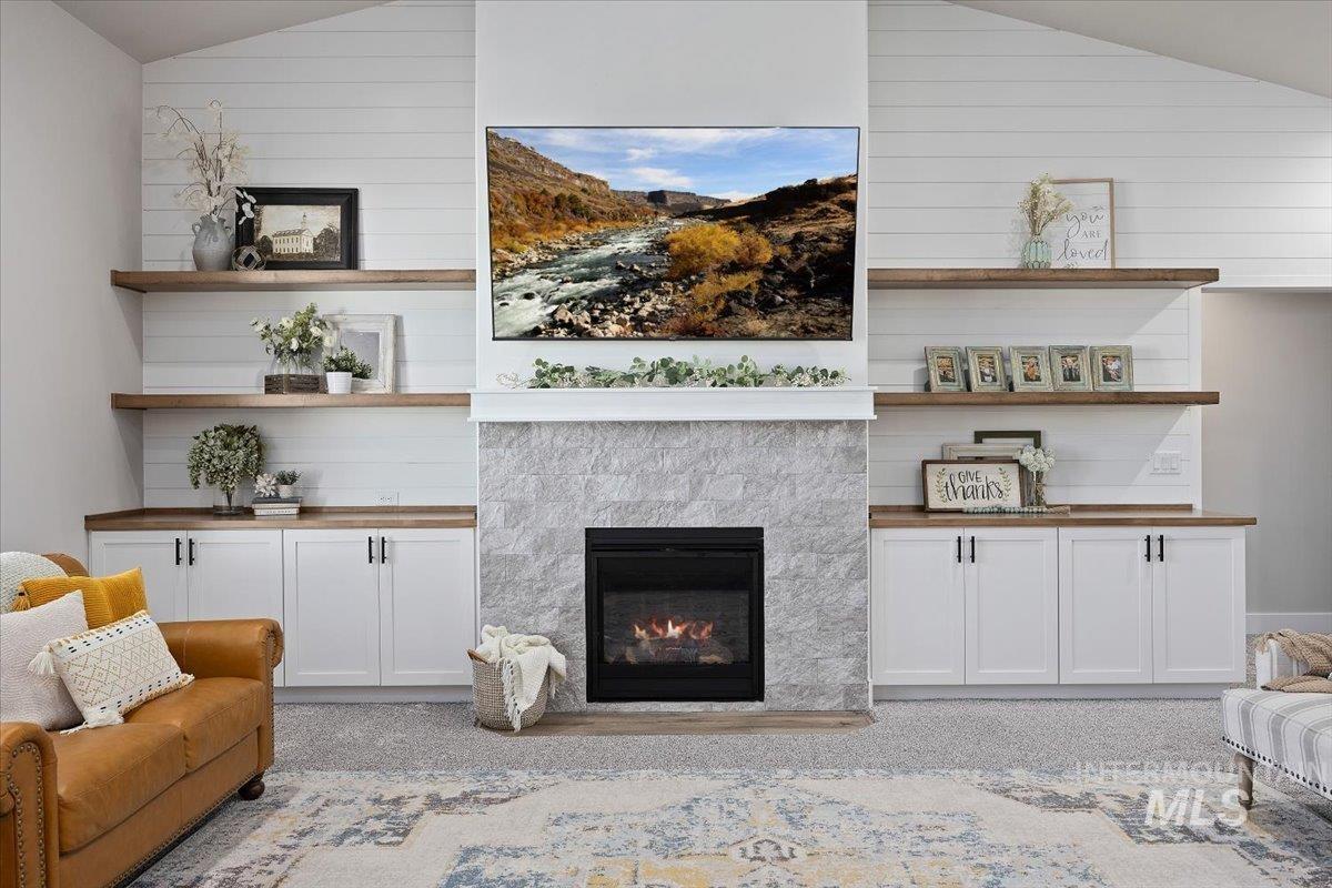 942 Paintbrush, Kimberly, Idaho 83341, 6 Bedrooms, 3.5 Bathrooms, Residential For Sale, Price $772,000, 98946401