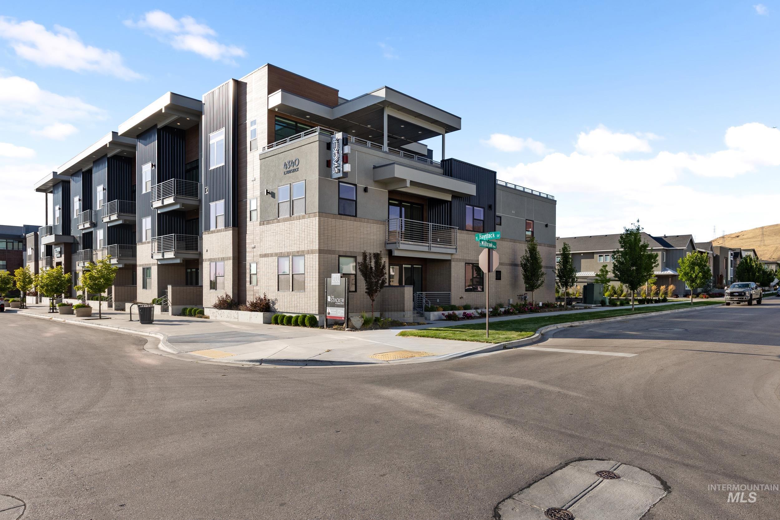 4340 E Haystack St, Boise, Idaho 83716, 1 Bedroom, 1 Bathroom, Residential For Sale, Price $389,900, 98946431