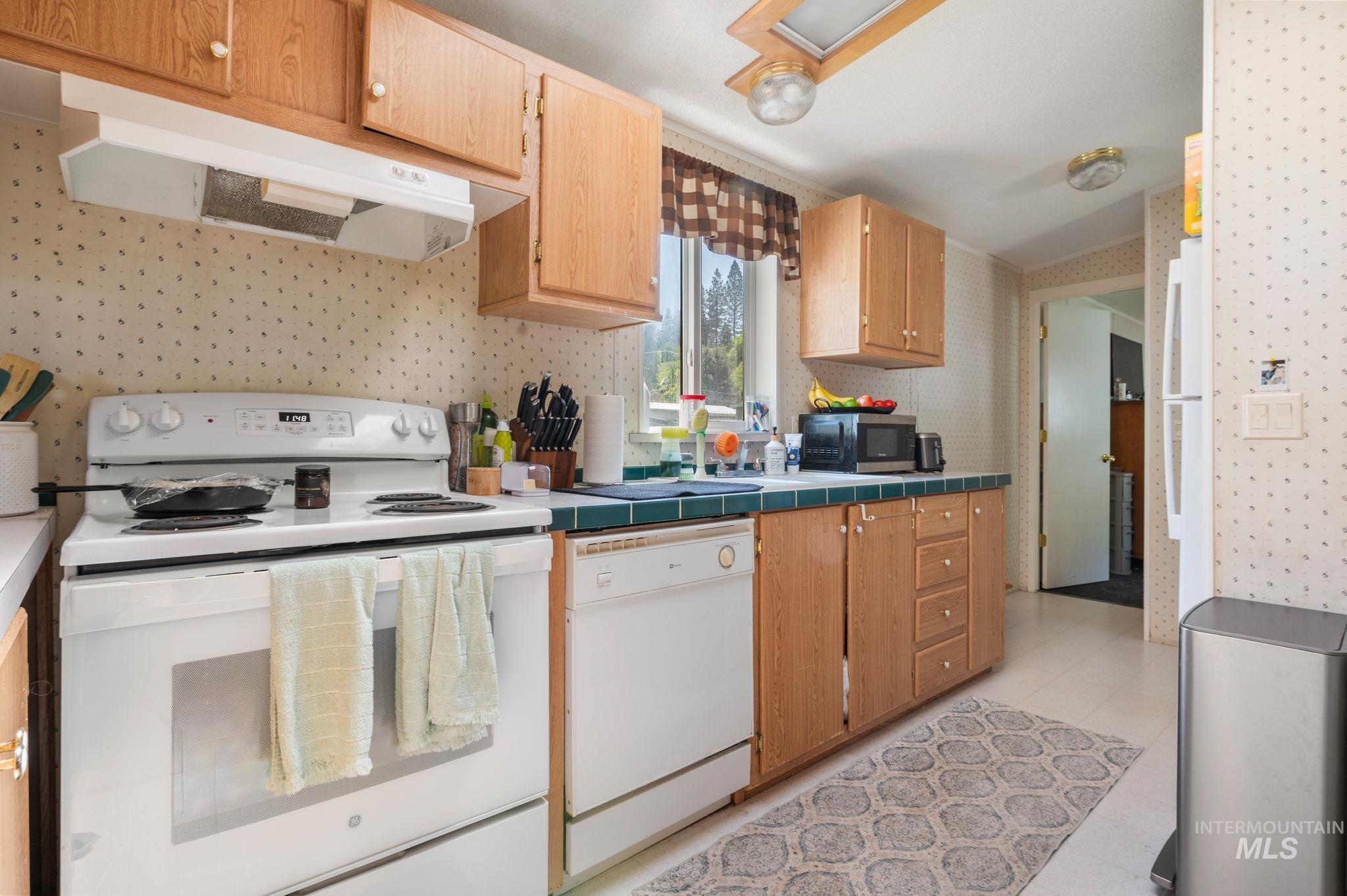 1 Creekside Drive, Orofino, Idaho 83544, 2 Bedrooms, 2 Bathrooms, Residential Income For Sale, Price $1,600,000, 98946442