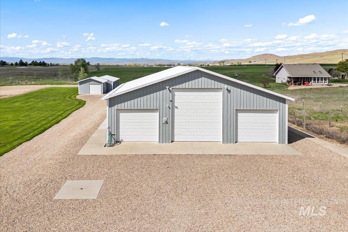 2490 Watts, Payette, Idaho 83661, 6 Bedrooms, 4 Bathrooms, Residential For Sale, Price $1,075,000, 98946458