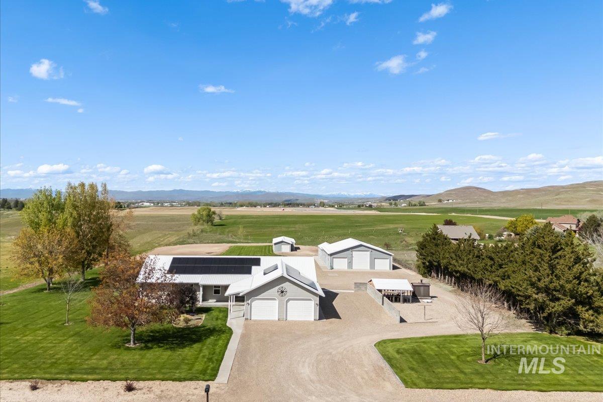 2490 Watts, Payette, Idaho 83661, 6 Bedrooms, 4 Bathrooms, Residential For Sale, Price $1,075,000, 98946458