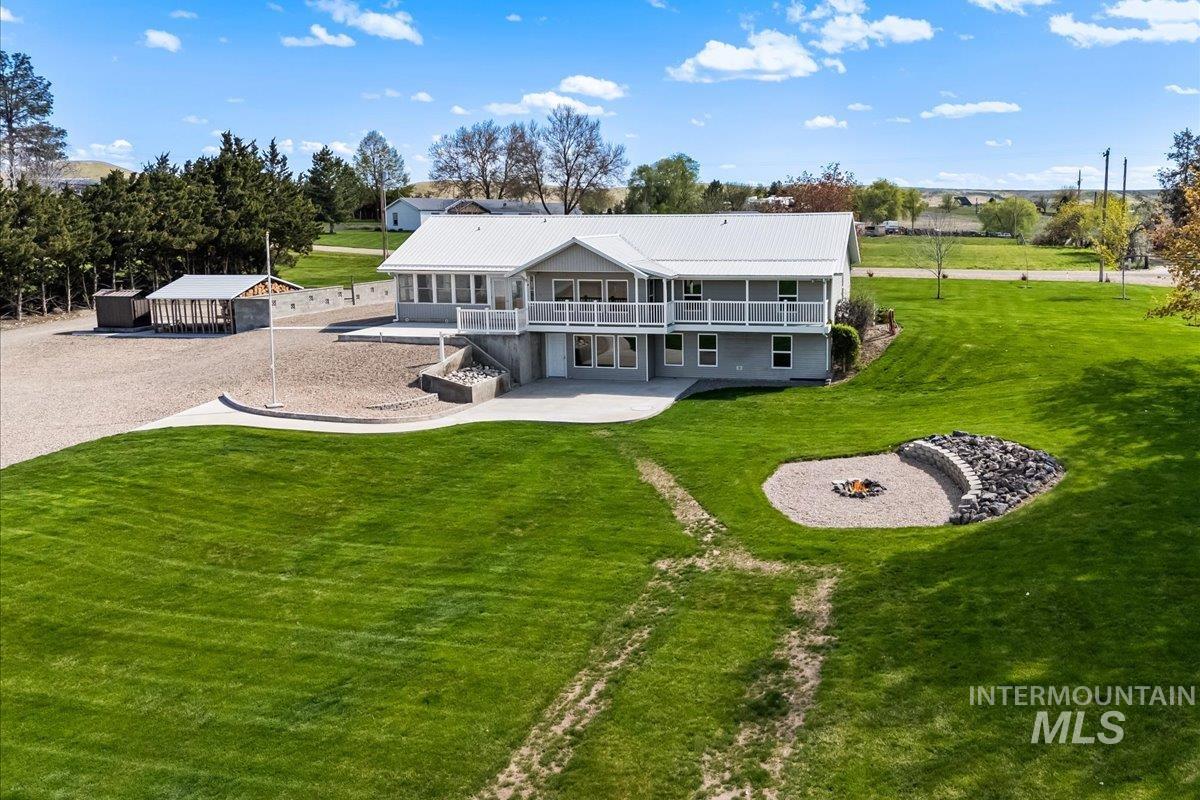 2490 Watts, Payette, Idaho 83661, 6 Bedrooms, 4 Bathrooms, Residential For Sale, Price $1,075,000, 98946458
