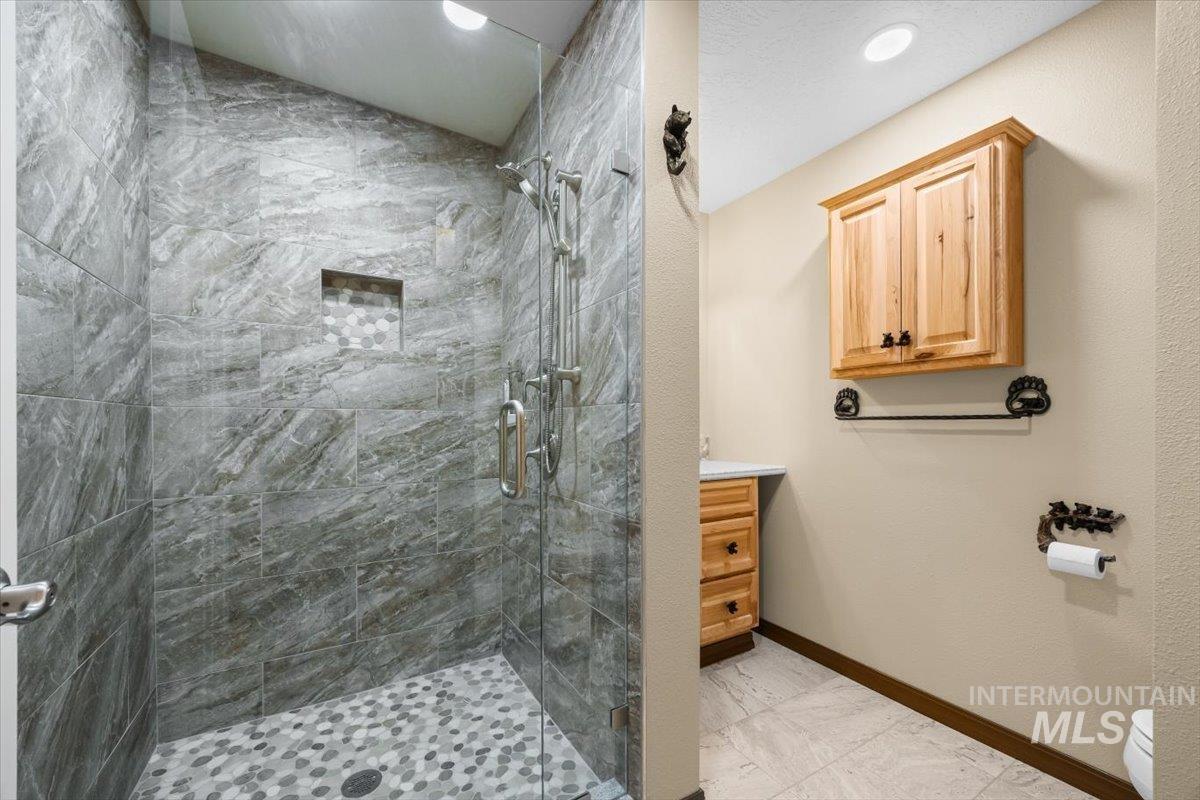 2490 Watts, Payette, Idaho 83661, 6 Bedrooms, 4 Bathrooms, Residential For Sale, Price $1,075,000, 98946458