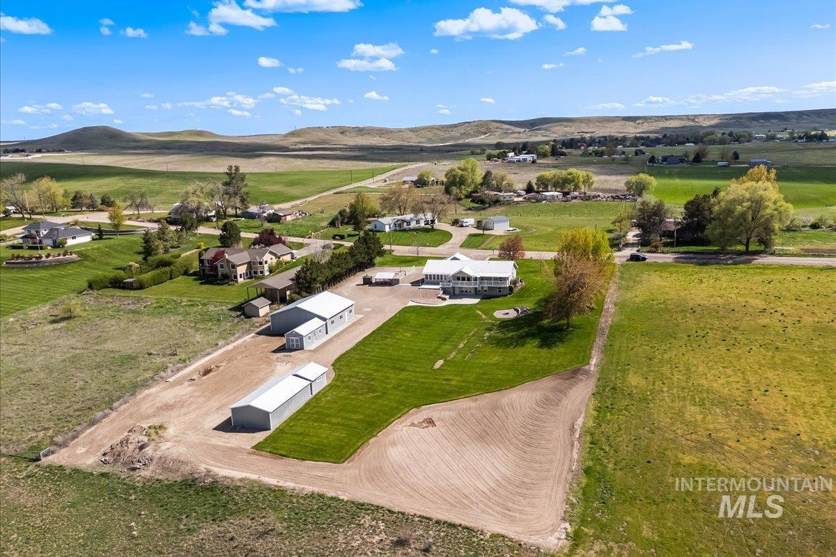 2490 Watts, Payette, Idaho 83661, 6 Bedrooms, 4 Bathrooms, Residential For Sale, Price $1,075,000, 98946458