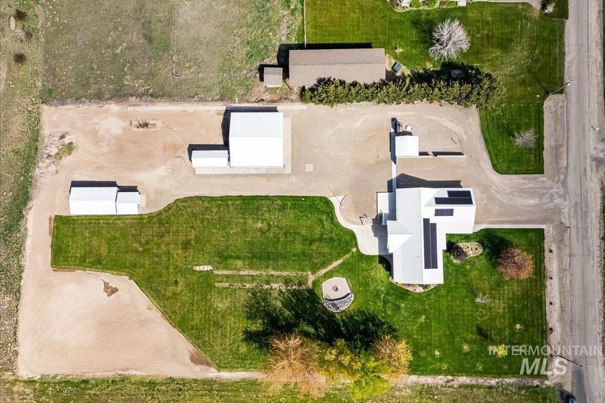 2490 Watts, Payette, Idaho 83661, 6 Bedrooms, 4 Bathrooms, Residential For Sale, Price $1,075,000, 98946458