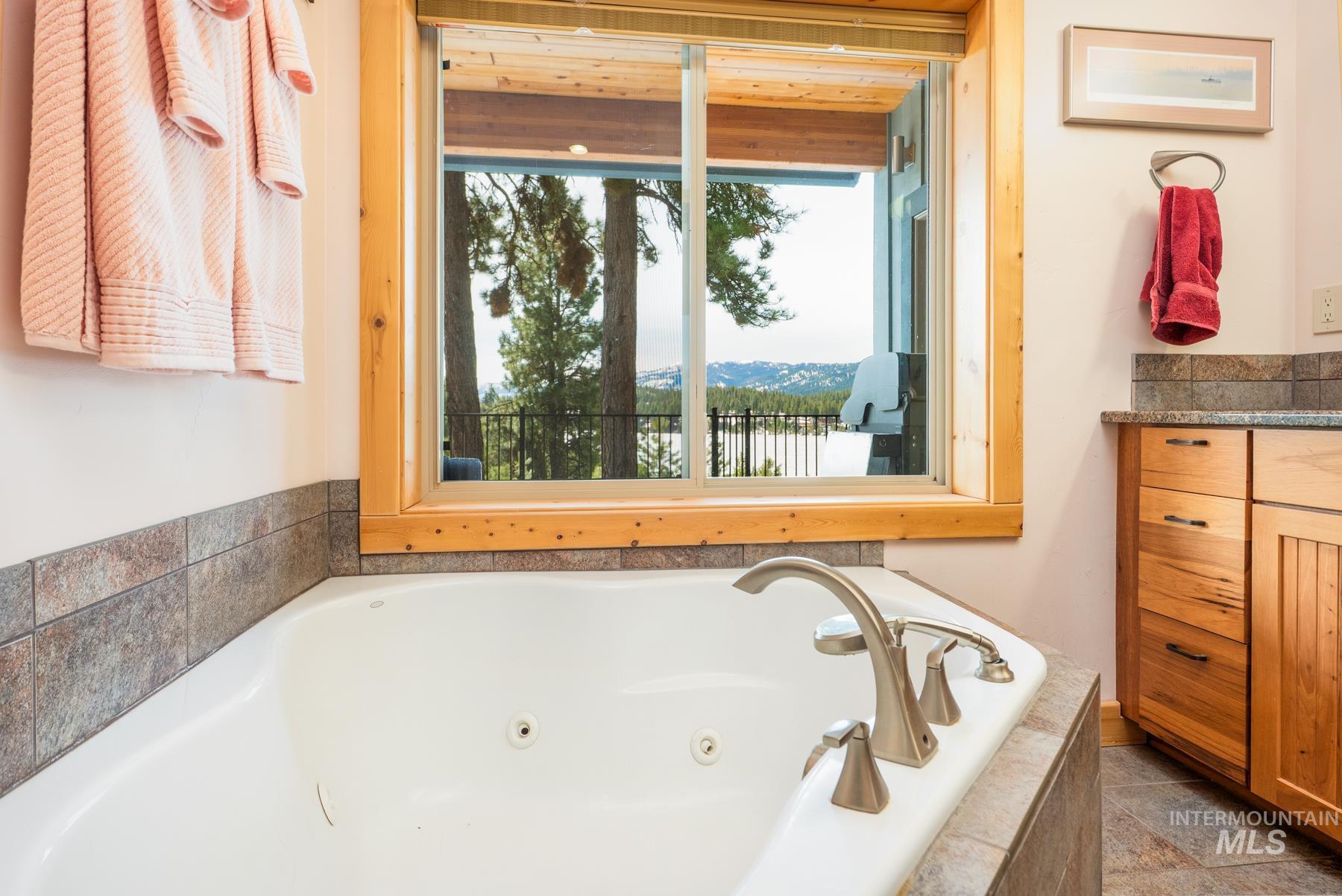 165 Stillwater Court, McCall, Idaho 83638, 4 Bedrooms, 3 Bathrooms, Residential For Sale, Price $1,524,900, 98946474