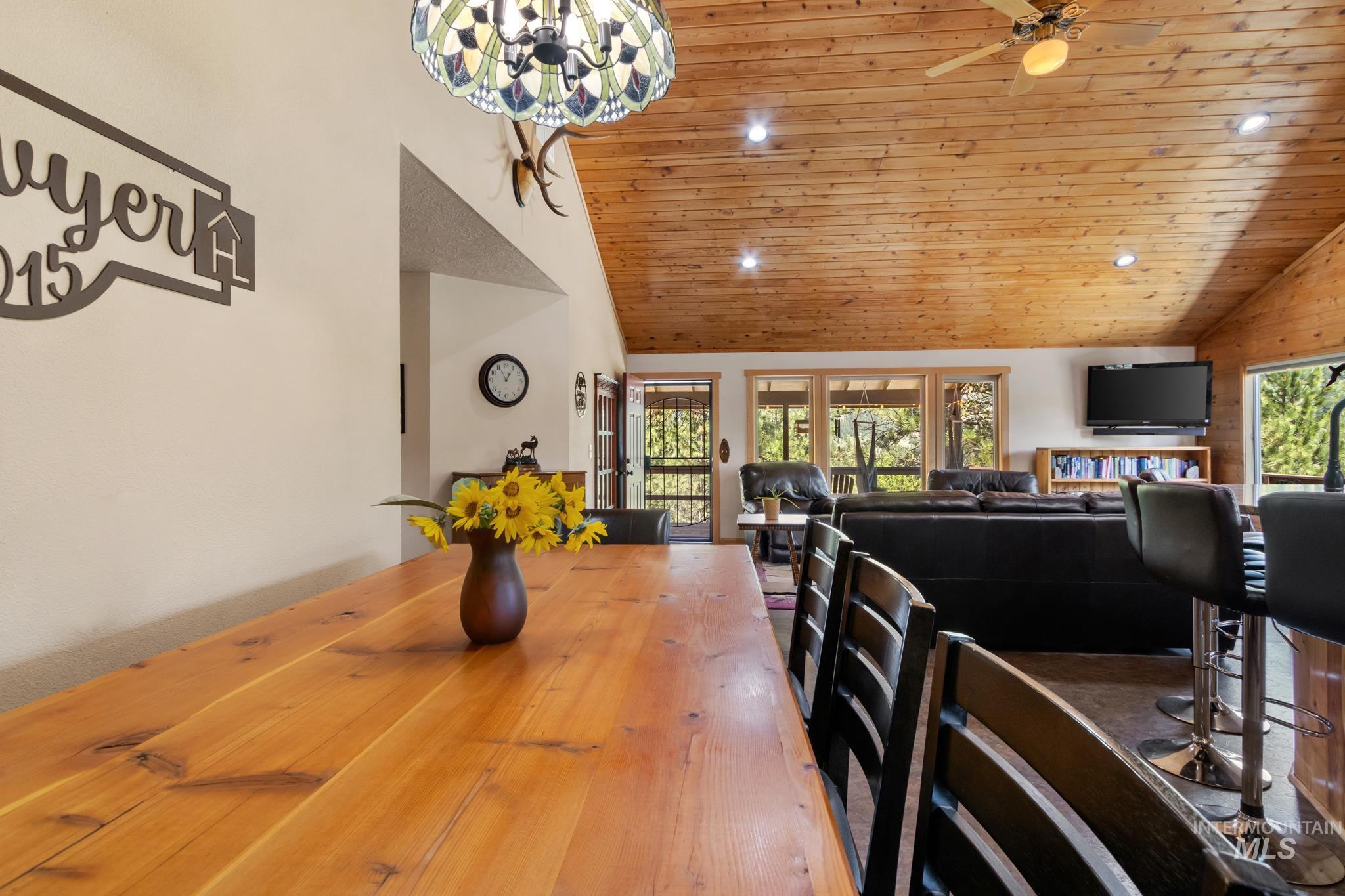 34 Wilderness Way, Boise, Idaho 83716, 3 Bedrooms, 3 Bathrooms, Residential For Sale, Price $635,000, 98946496