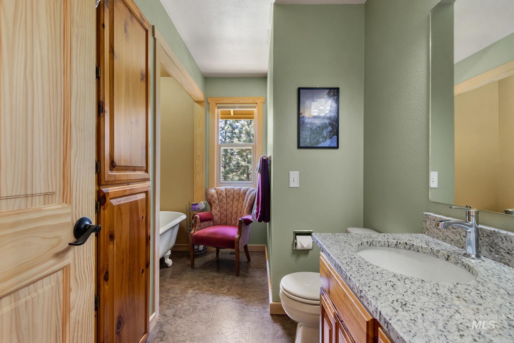 34 Wilderness Way, Boise, Idaho 83716, 3 Bedrooms, 3 Bathrooms, Residential For Sale, Price $635,000, 98946496