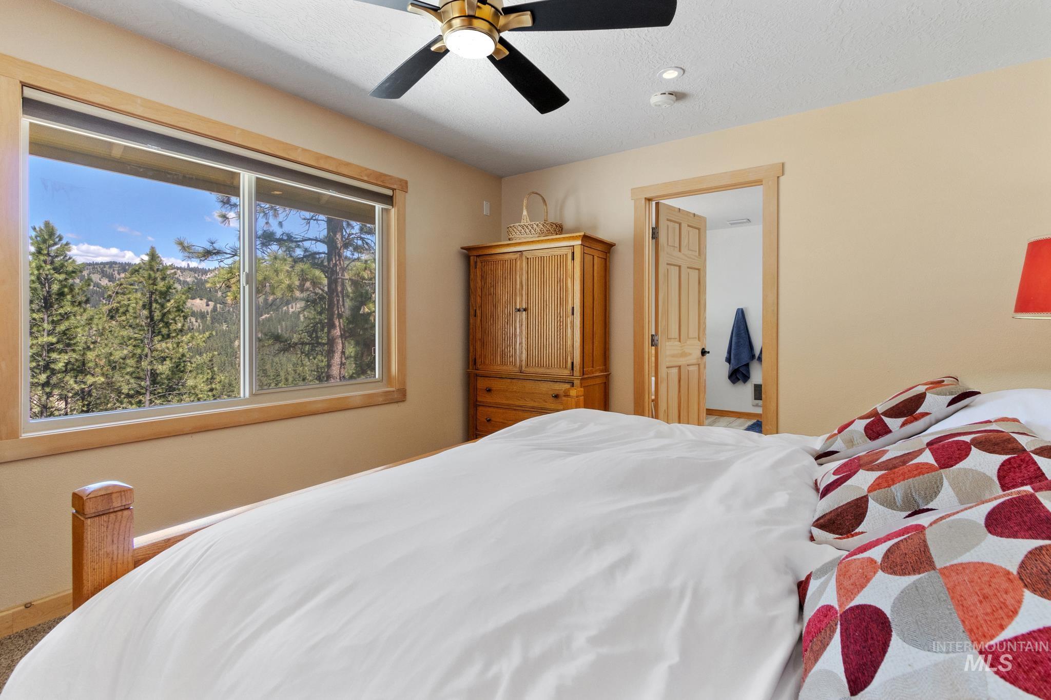 34 Wilderness Way, Boise, Idaho 83716, 3 Bedrooms, 3 Bathrooms, Residential For Sale, Price $635,000, 98946496