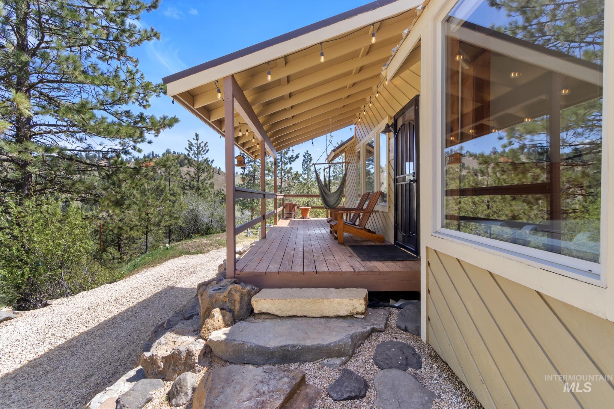 34 Wilderness Way, Boise, Idaho 83716, 3 Bedrooms, 3 Bathrooms, Residential For Sale, Price $635,000, 98946496