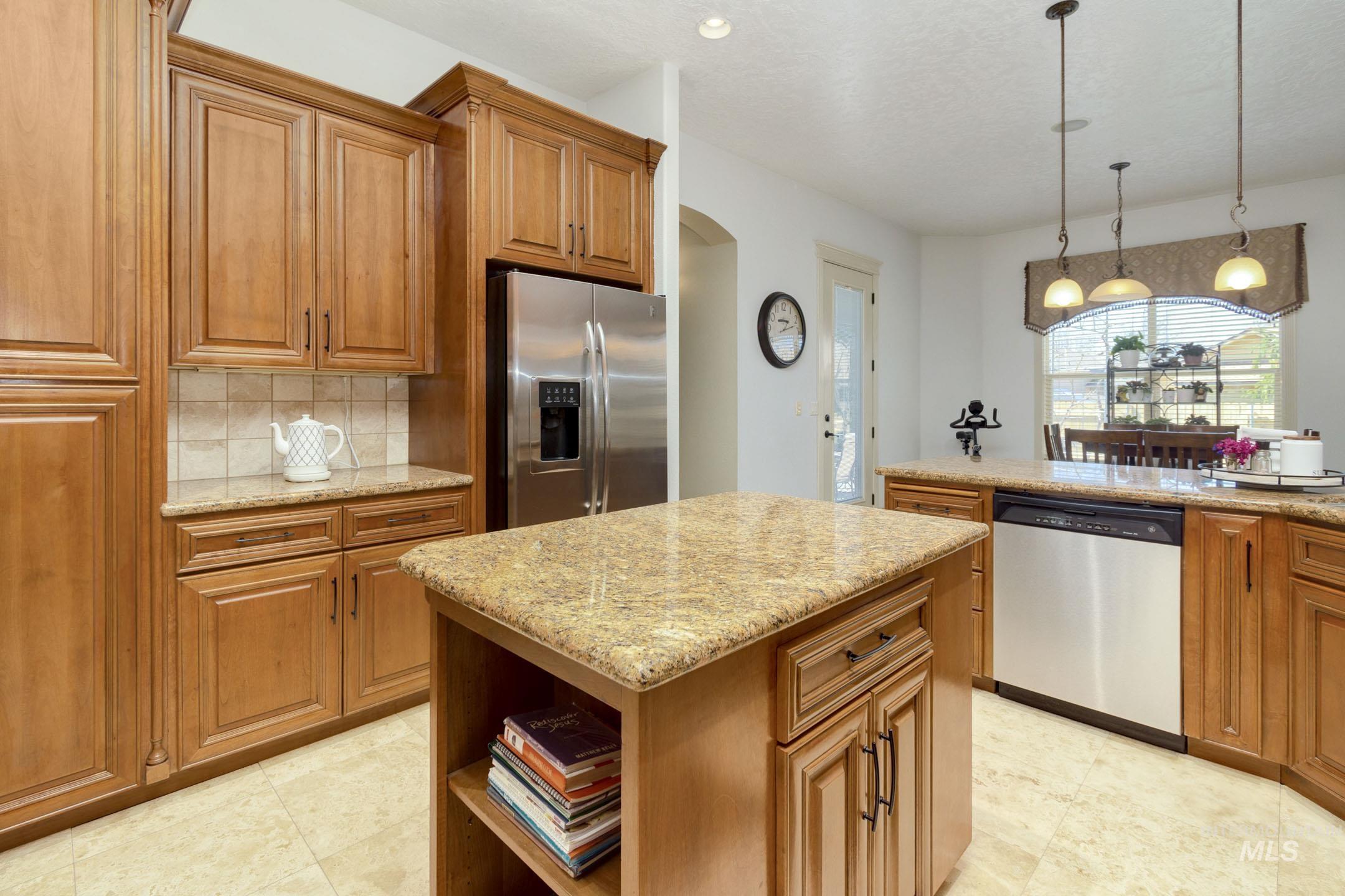 5139 N Brookfield Pl, Boise, Idaho 83713, 5 Bedrooms, 3.5 Bathrooms, Residential For Sale, Price $984,900, 98946497