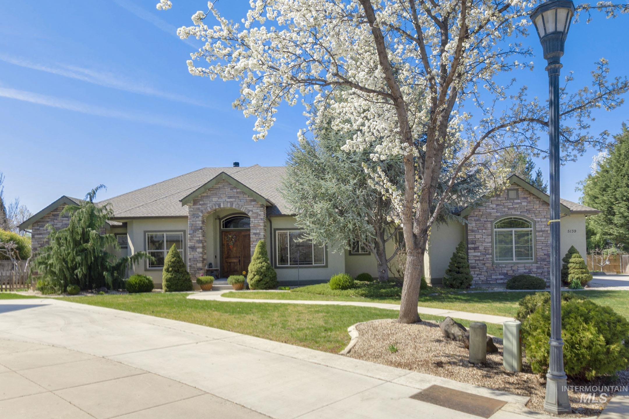 5139 N Brookfield Pl, Boise, Idaho 83713, 5 Bedrooms, 3.5 Bathrooms, Residential For Sale, Price $984,900, 98946497