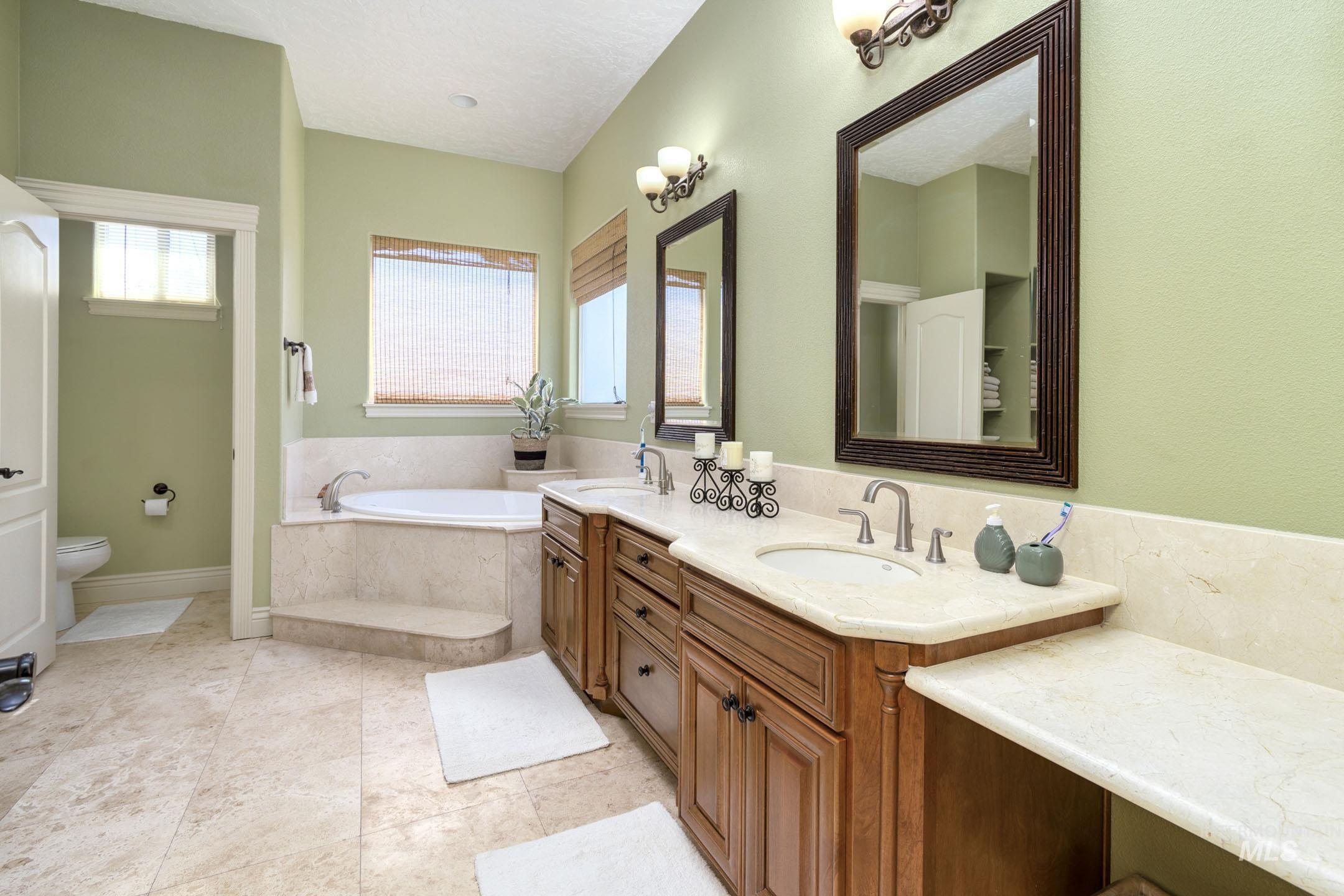 5139 N Brookfield Pl, Boise, Idaho 83713, 5 Bedrooms, 3.5 Bathrooms, Residential For Sale, Price $984,900, 98946497