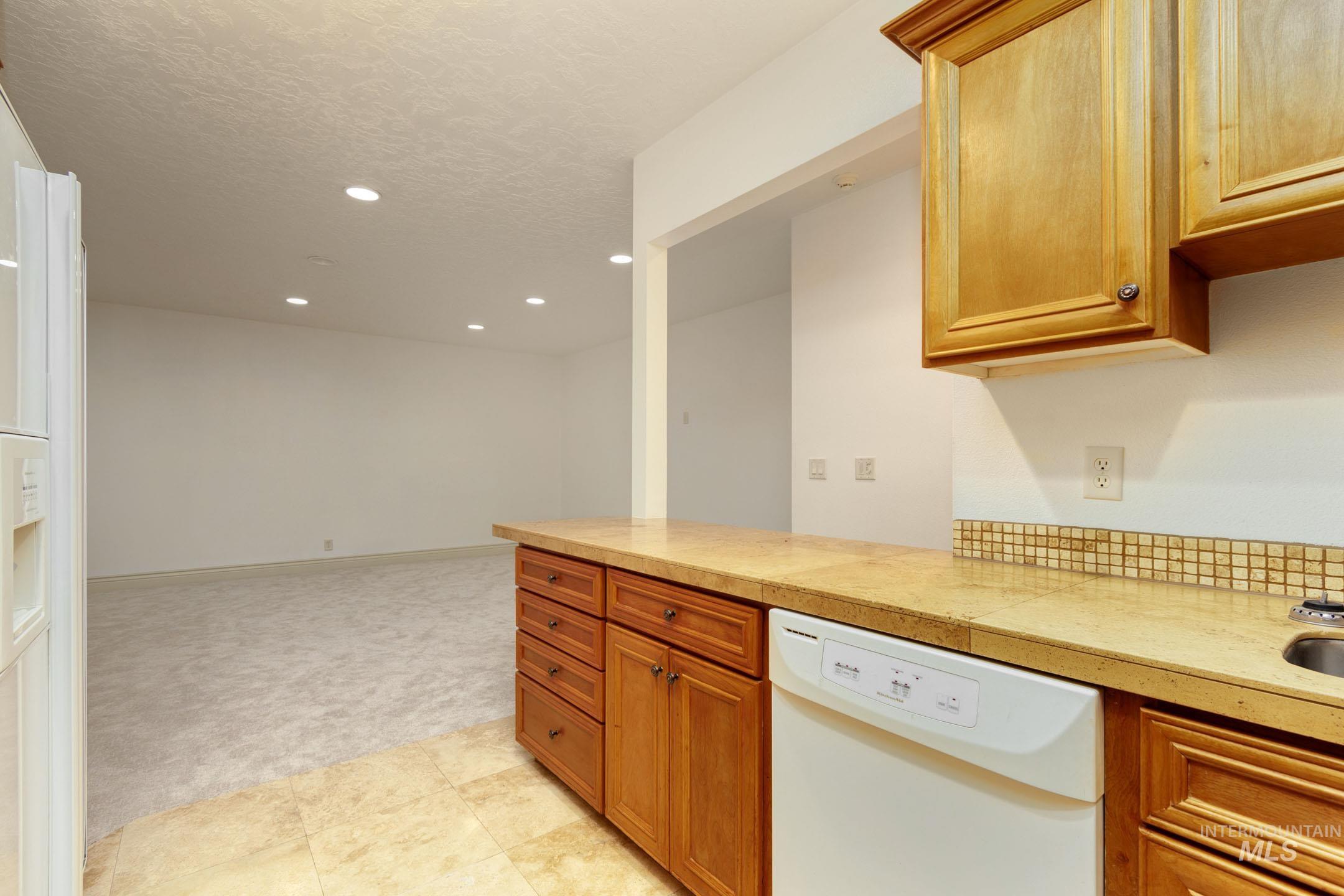5139 N Brookfield Pl, Boise, Idaho 83713, 5 Bedrooms, 3.5 Bathrooms, Residential For Sale, Price $984,900, 98946497