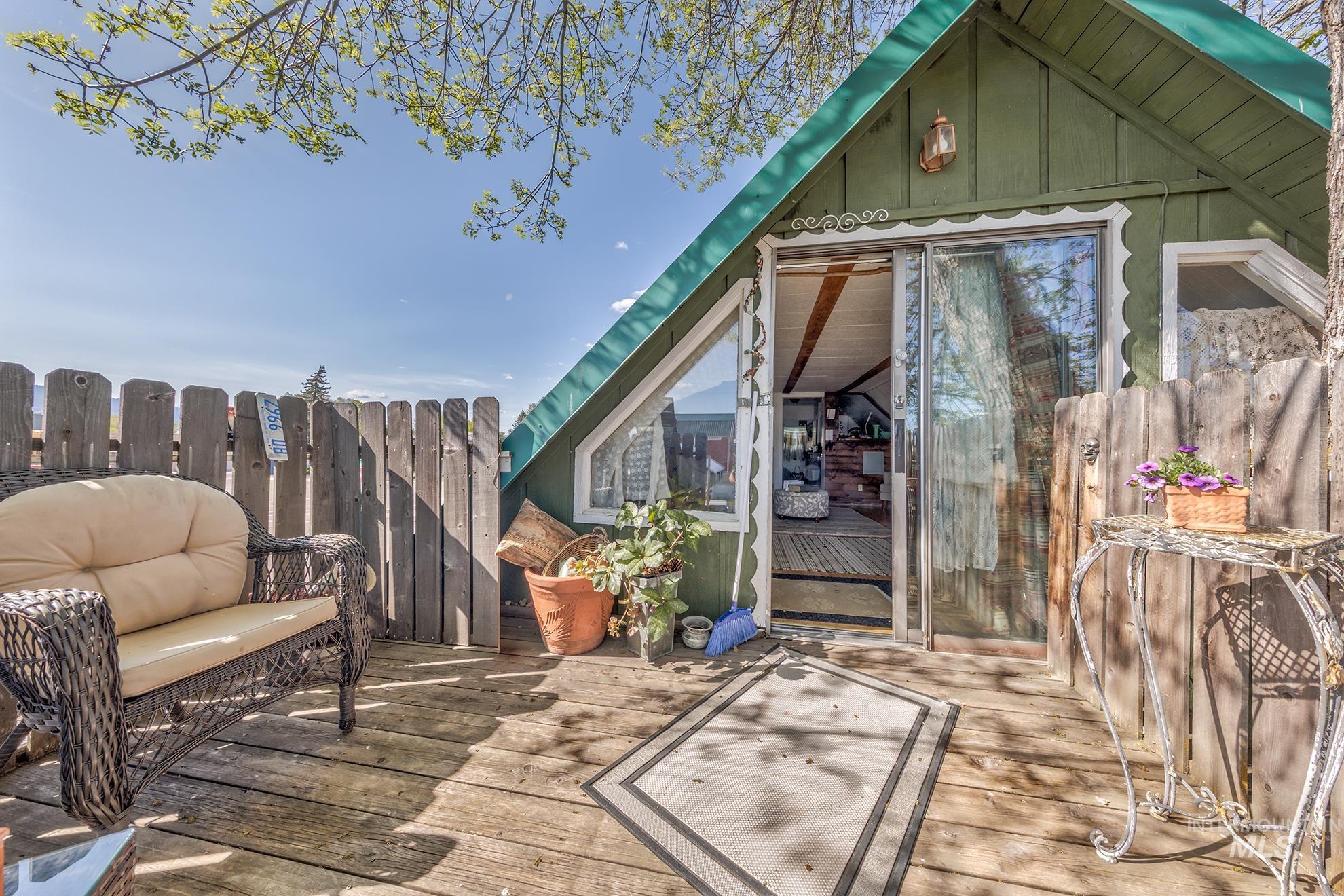 303 Illinois Ave, Council, Idaho 83612, 2 Bedrooms, 2 Bathrooms, Residential For Sale, Price $299,000, 98946515