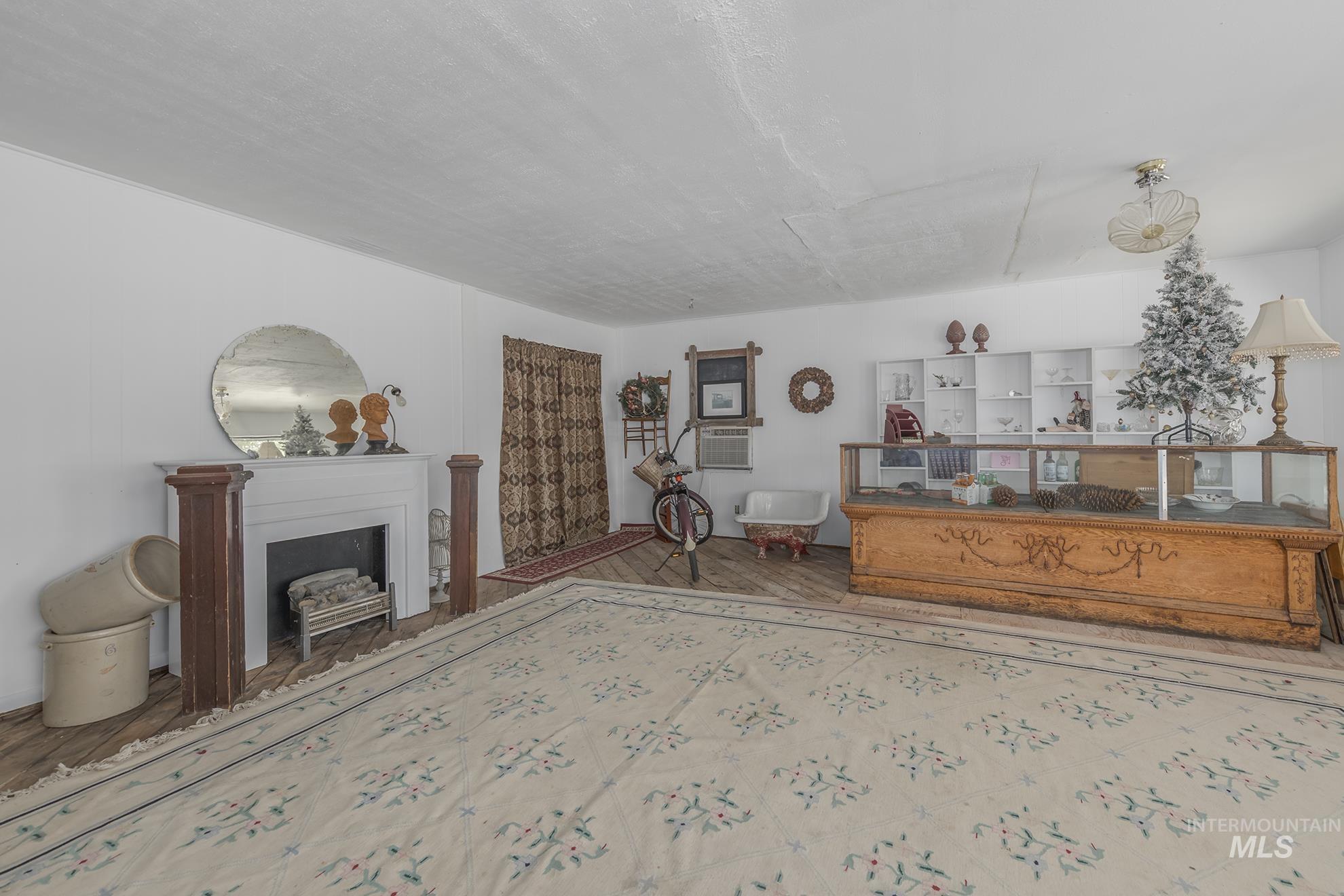303 Illinois Ave, Council, Idaho 83612, 2 Bedrooms, 2 Bathrooms, Residential For Sale, Price $299,000, 98946515