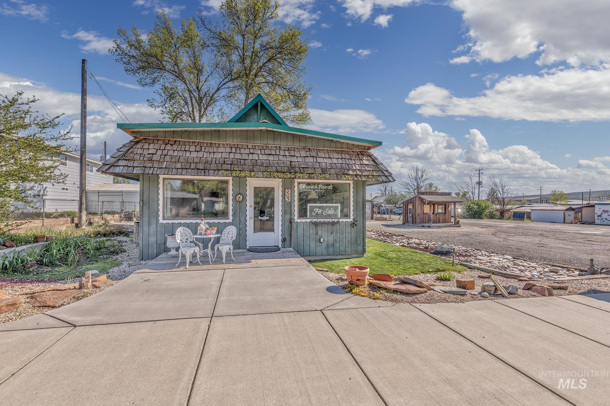 303 Illinois Ave, Council, Idaho 83612, 2 Bedrooms, 2 Bathrooms, Residential For Sale, Price $299,000, 98946515