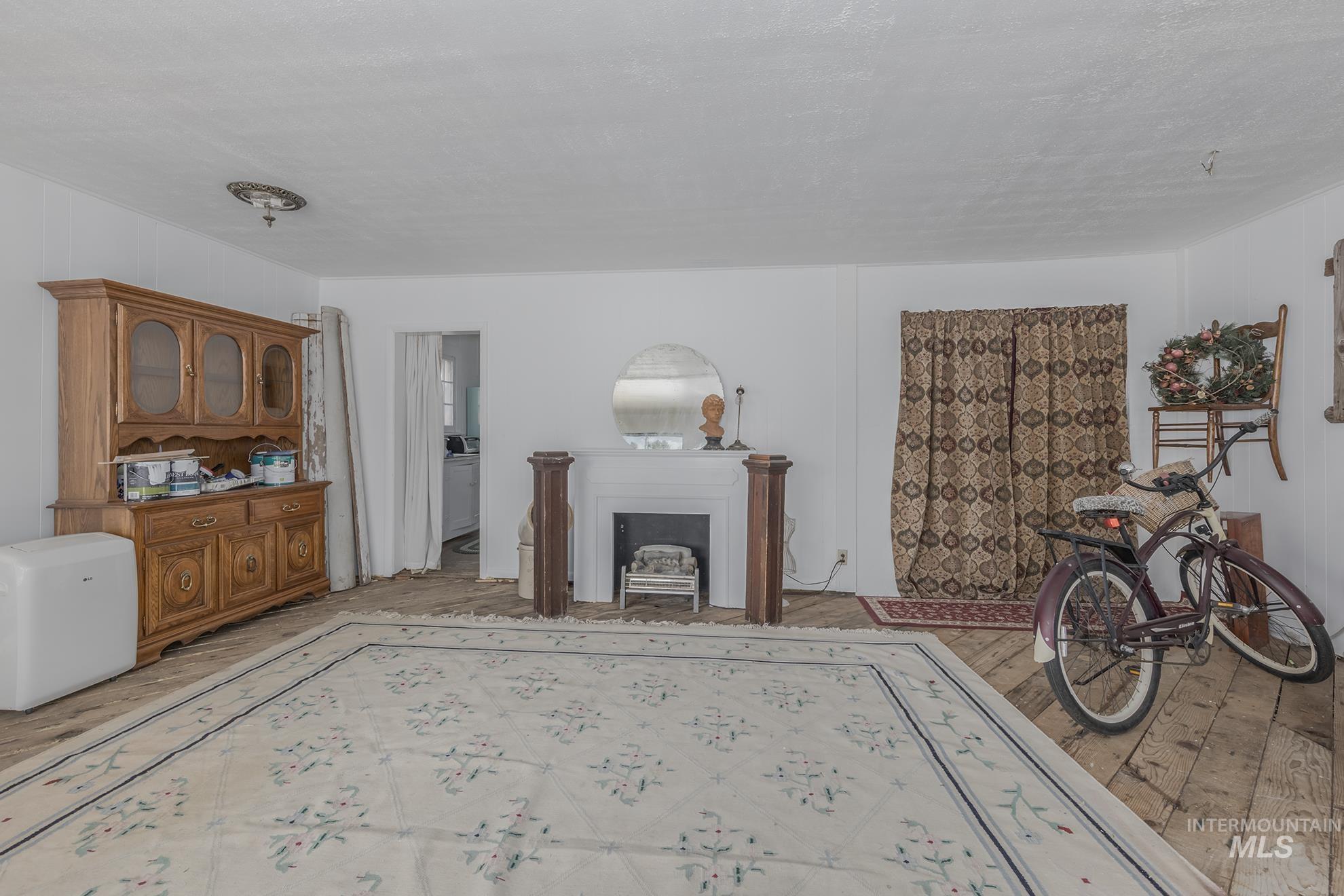 303 Illinois Ave, Council, Idaho 83612, 2 Bedrooms, 2 Bathrooms, Residential For Sale, Price $299,000, 98946515