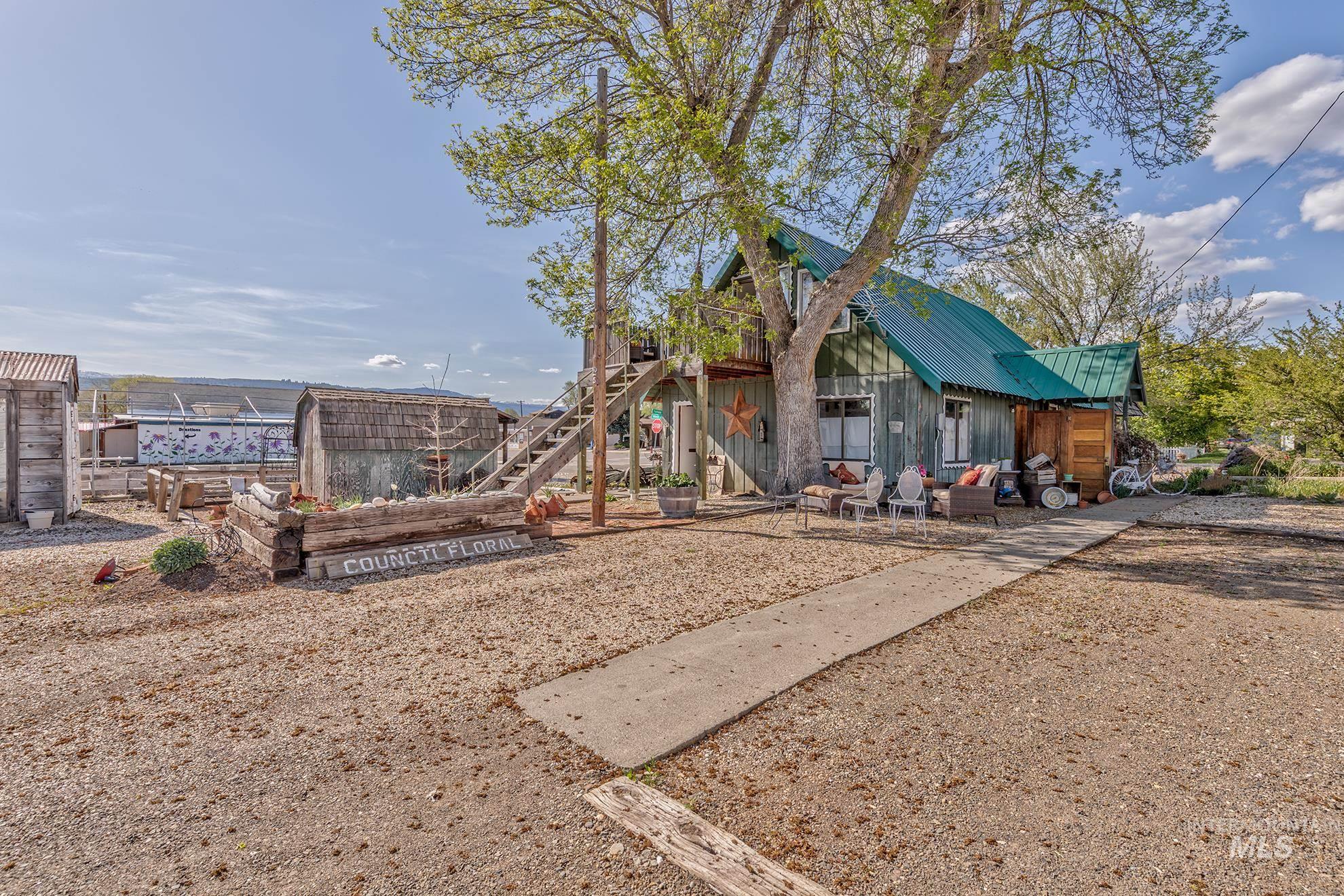 303 Illinois Ave, Council, Idaho 83612, 2 Bedrooms, 2 Bathrooms, Residential For Sale, Price $299,000, 98946515