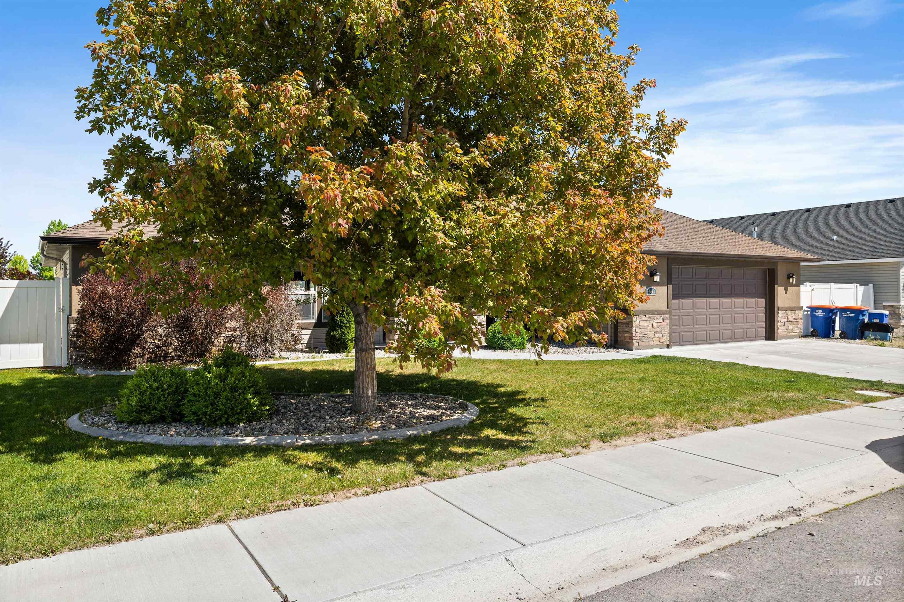 2448 Village Street, Twin Falls, Idaho 83301, 4 Bedrooms, 2 Bathrooms, Residential For Sale, Price $459,900, 98946525