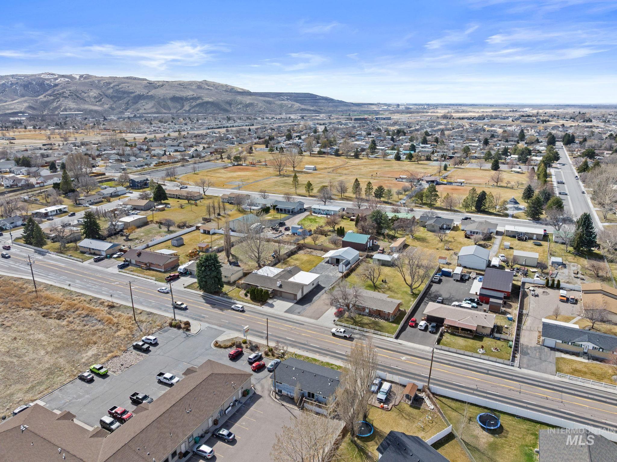 4660 Hawthorne Rd, Chubbuck, Idaho 83202, 5 Bedrooms, 3 Bathrooms, Residential For Sale, Price $379,000, 98946531