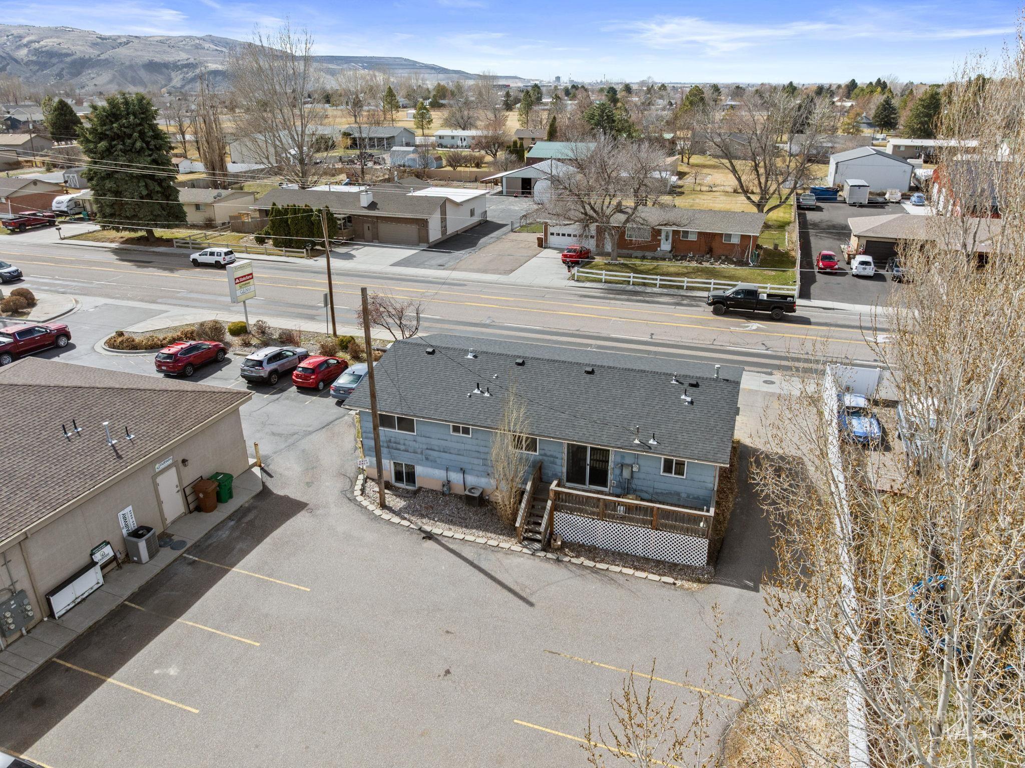 4660 Hawthorne Rd, Chubbuck, Idaho 83202, 5 Bedrooms, 3 Bathrooms, Residential For Sale, Price $379,000, 98946531