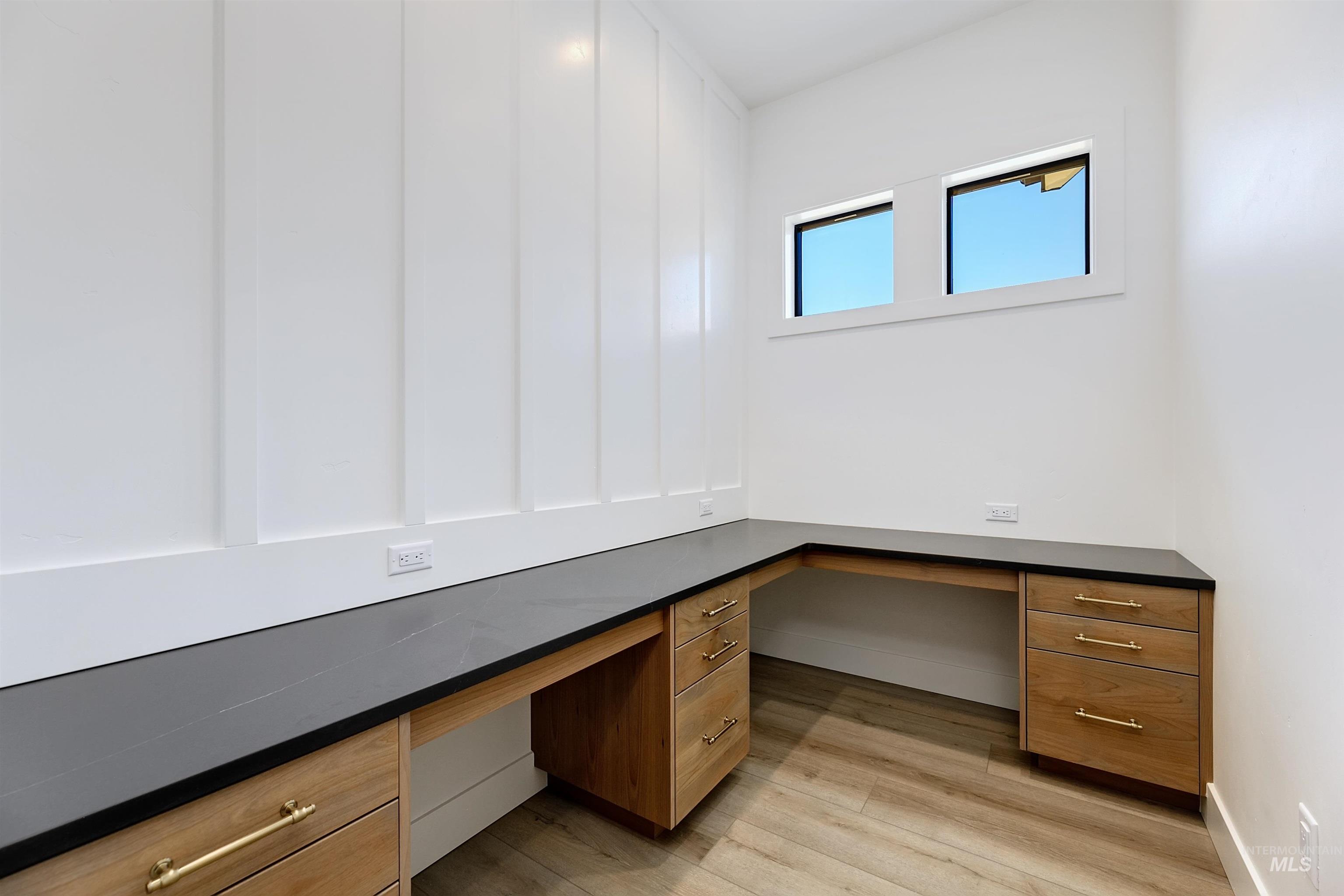 482 Century Ave, Middleton, Idaho 83644, 3 Bedrooms, 4.5 Bathrooms, Residential For Sale, Price $1,299,900, 98946540