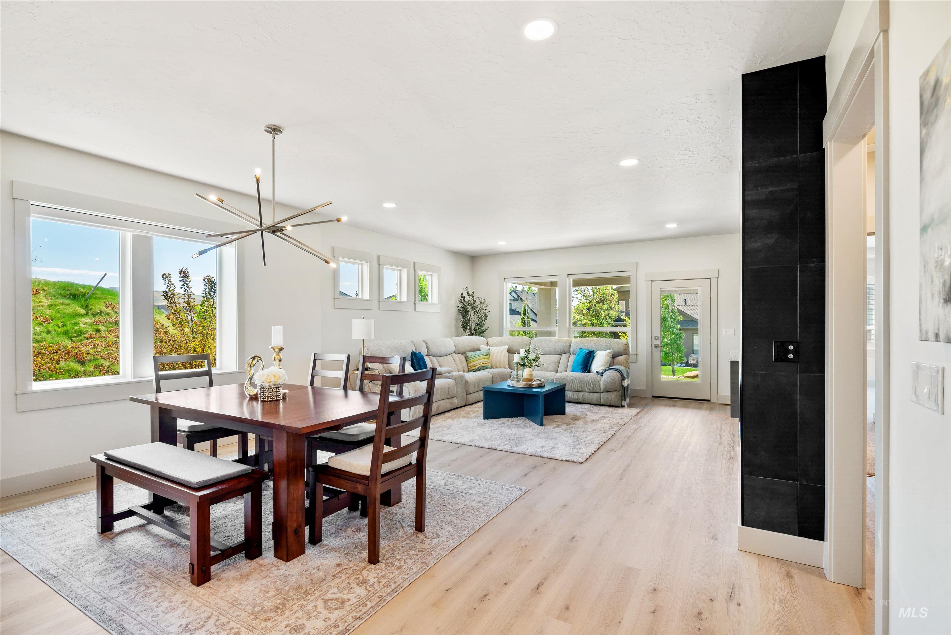 3371 E Warm Springs Ave, Boise, Idaho 83716, 3 Bedrooms, 3 Bathrooms, Residential For Sale, Price $924,900, 98946585