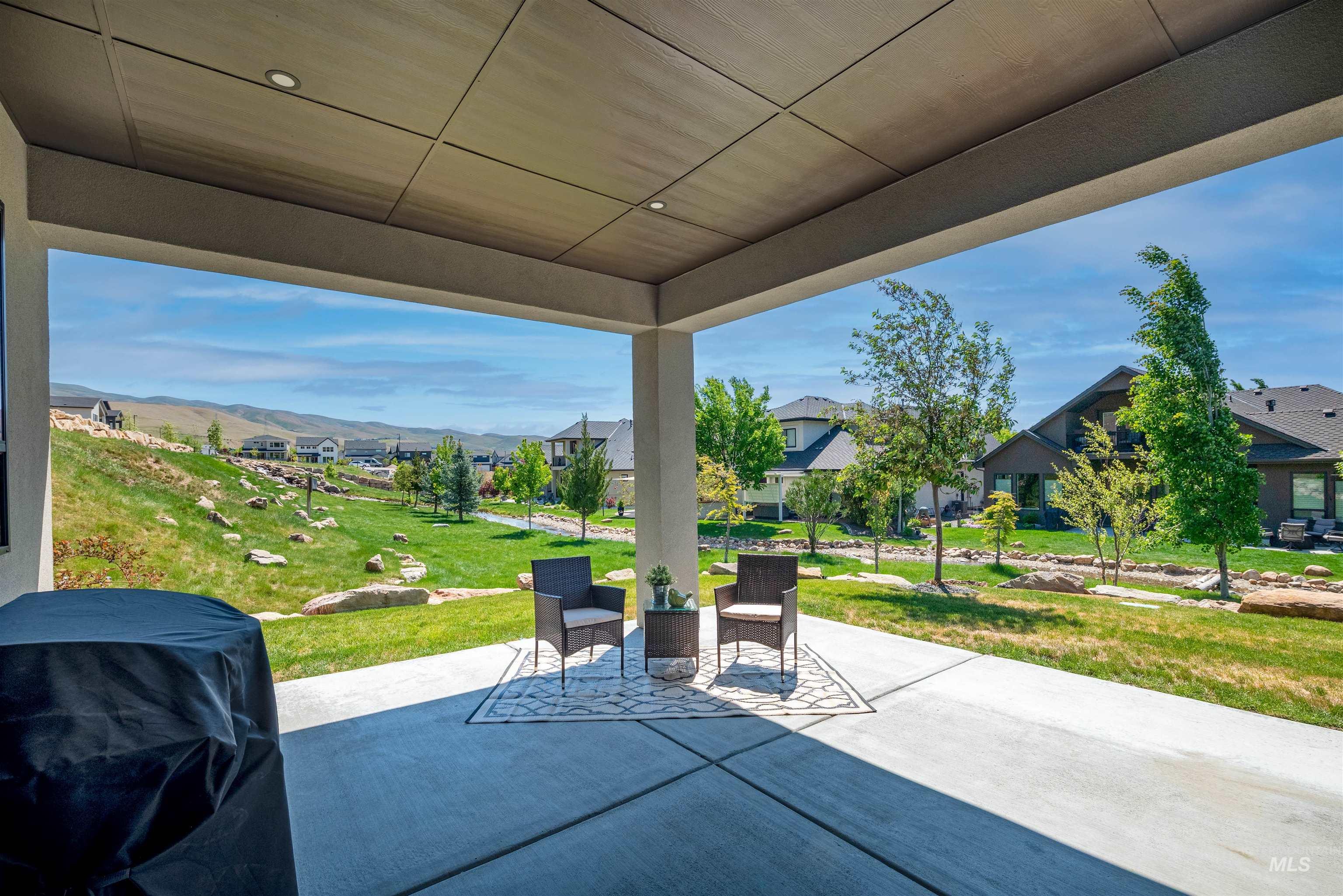 3371 E Warm Springs Ave, Boise, Idaho 83716, 3 Bedrooms, 3 Bathrooms, Residential For Sale, Price $924,900, 98946585