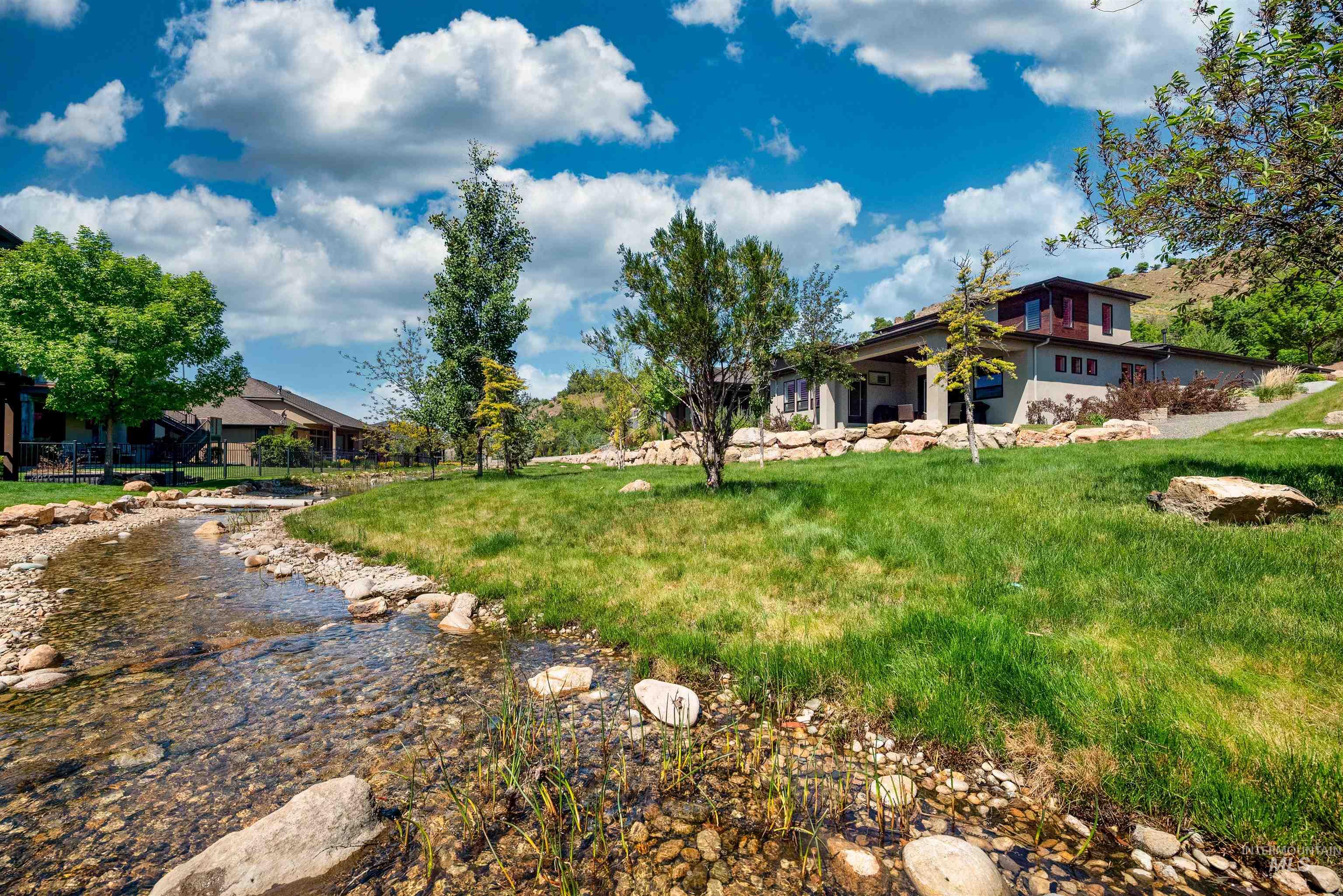3371 E Warm Springs Ave, Boise, Idaho 83716, 3 Bedrooms, 3 Bathrooms, Residential For Sale, Price $924,900, 98946585
