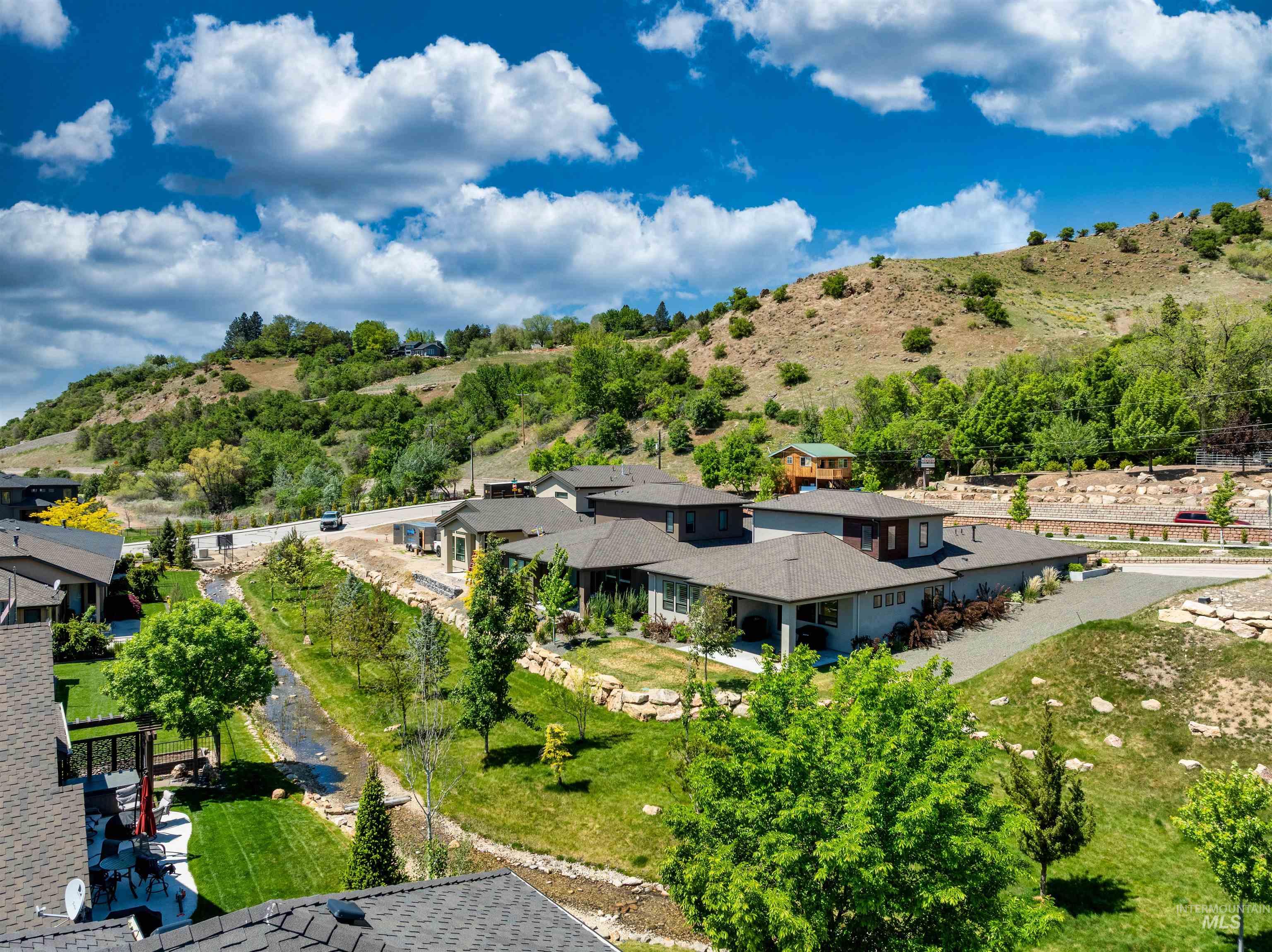 3371 E Warm Springs Ave, Boise, Idaho 83716, 3 Bedrooms, 3 Bathrooms, Residential For Sale, Price $924,900, 98946585