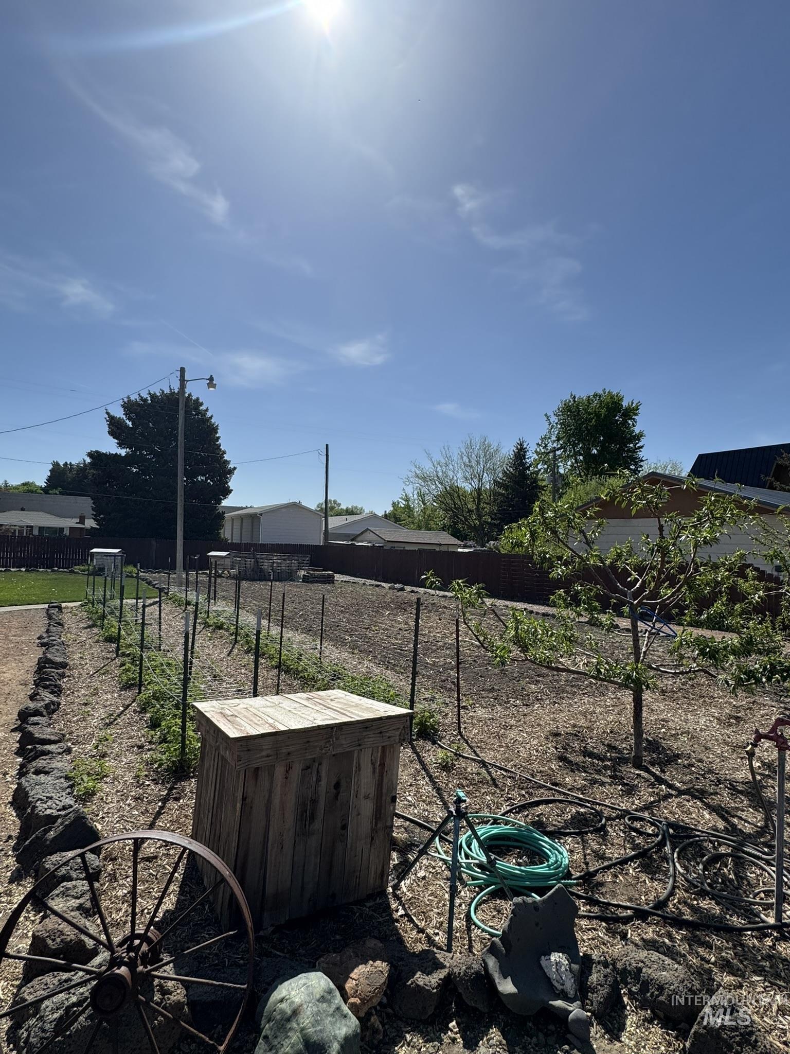 1410 California Street, Gooding, Idaho 83330, 5 Bedrooms, 3 Bathrooms, Residential For Sale, Price $375,000, 98946595