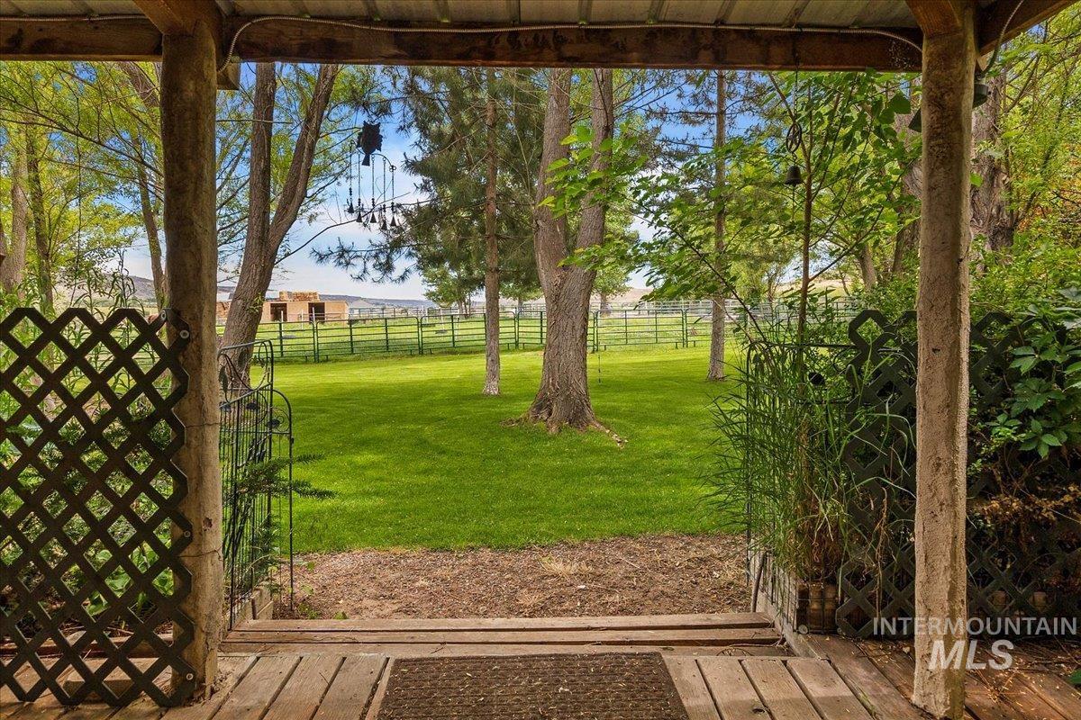 6252 King Hill Canal Road, Bliss, Idaho 83314, 2 Bedrooms, 1 Bathroom, Residential For Sale, Price $1,347,000, 98946596