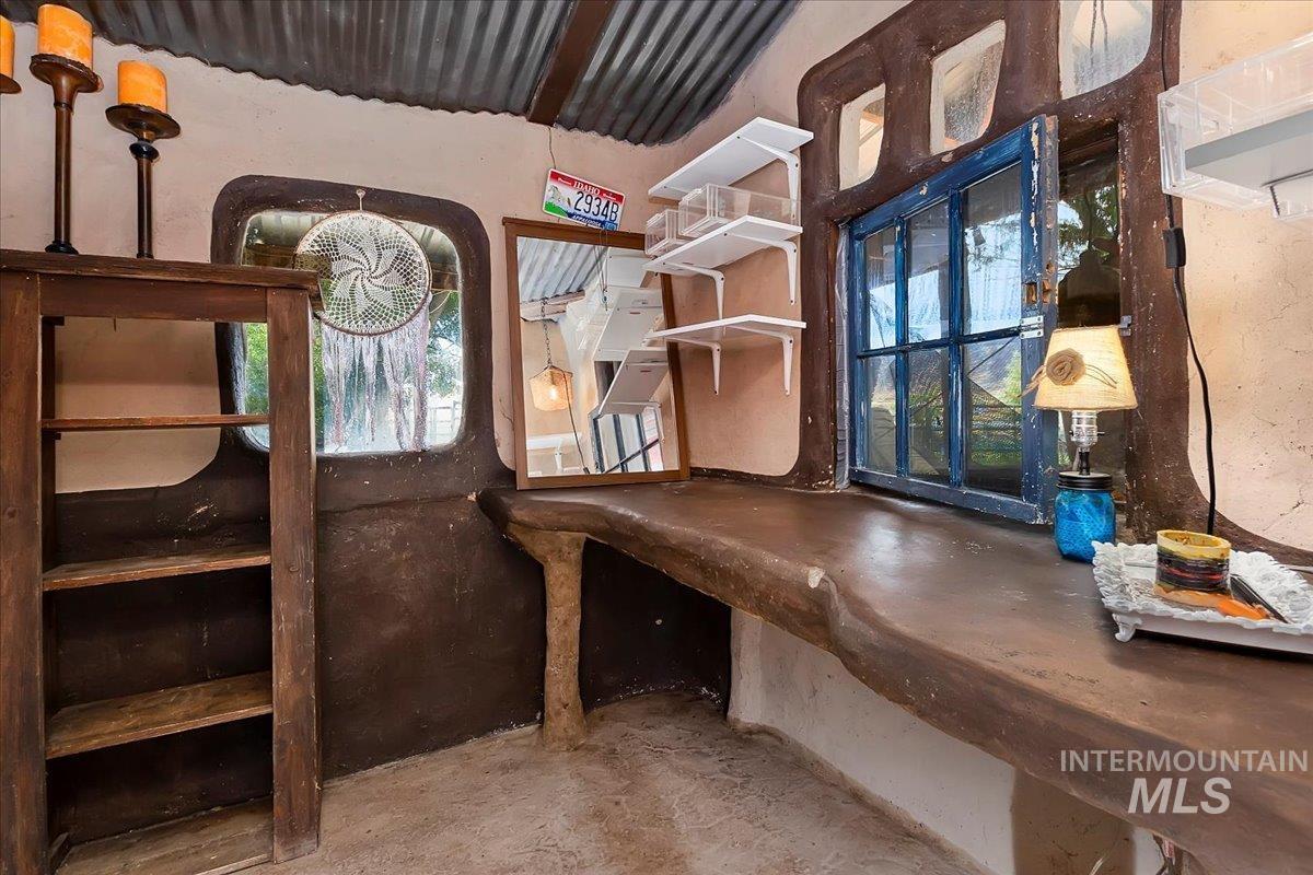 6252 King Hill Canal Road, Bliss, Idaho 83314, 2 Bedrooms, 1 Bathroom, Residential For Sale, Price $1,347,000, 98946596