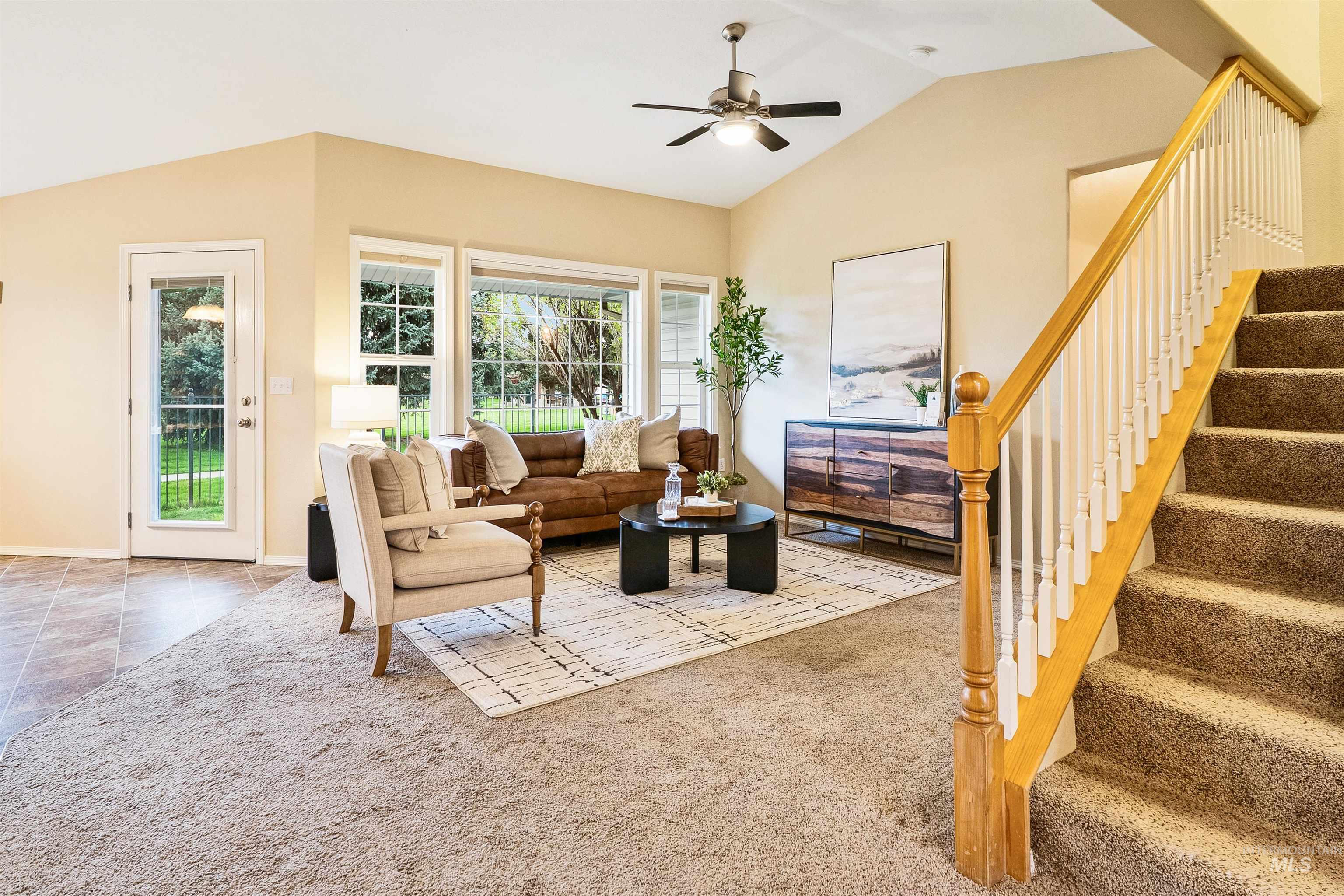 2371 S Phillippi St, Boise, Idaho 83705, 2 Bedrooms, 2 Bathrooms, Residential For Sale, Price $389,500, 98946607