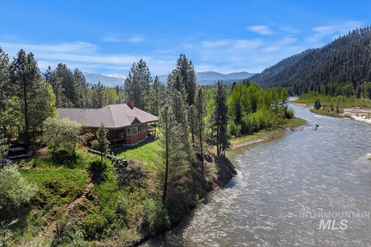 32 Coyote, Garden Valley, Idaho 83622, 3 Bedrooms, 3 Bathrooms, Residential For Sale, Price $1,299,000, 98946617
