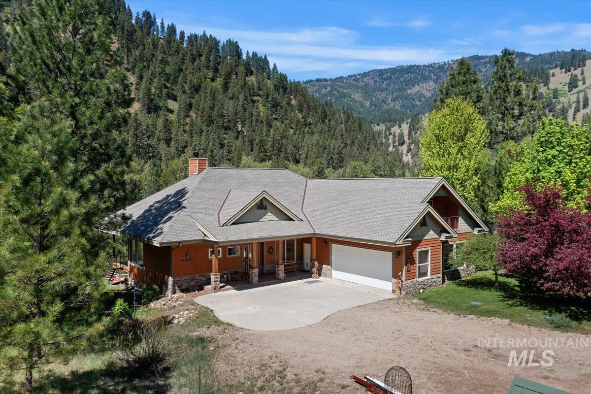 32 Coyote, Garden Valley, Idaho 83622, 3 Bedrooms, 3 Bathrooms, Residential For Sale, Price $1,299,000, 98946617