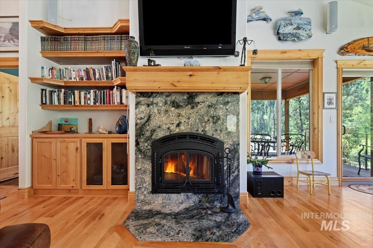 32 Coyote, Garden Valley, Idaho 83622, 3 Bedrooms, 3 Bathrooms, Residential For Sale, Price $1,299,000, 98946617
