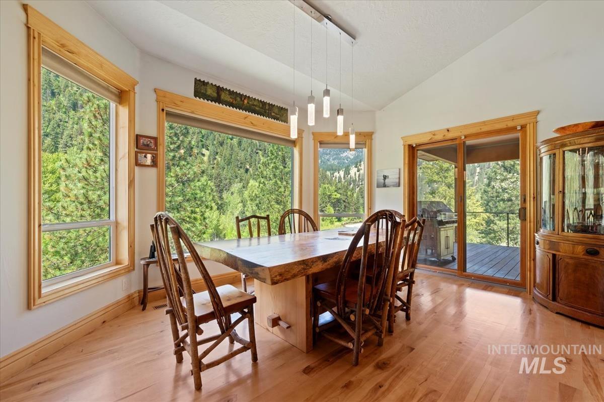 32 Coyote, Garden Valley, Idaho 83622, 3 Bedrooms, 3 Bathrooms, Residential For Sale, Price $1,299,000, 98946617