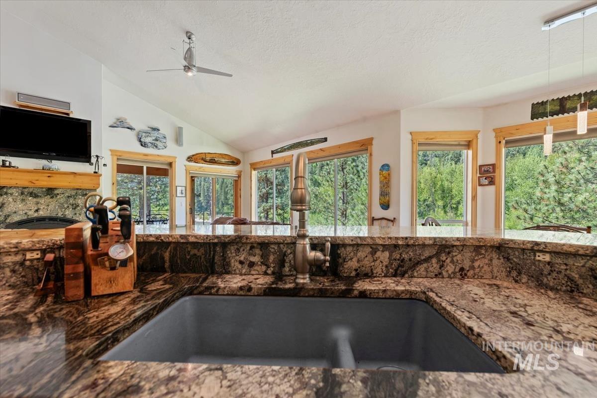 32 Coyote, Garden Valley, Idaho 83622, 3 Bedrooms, 3 Bathrooms, Residential For Sale, Price $1,299,000, 98946617