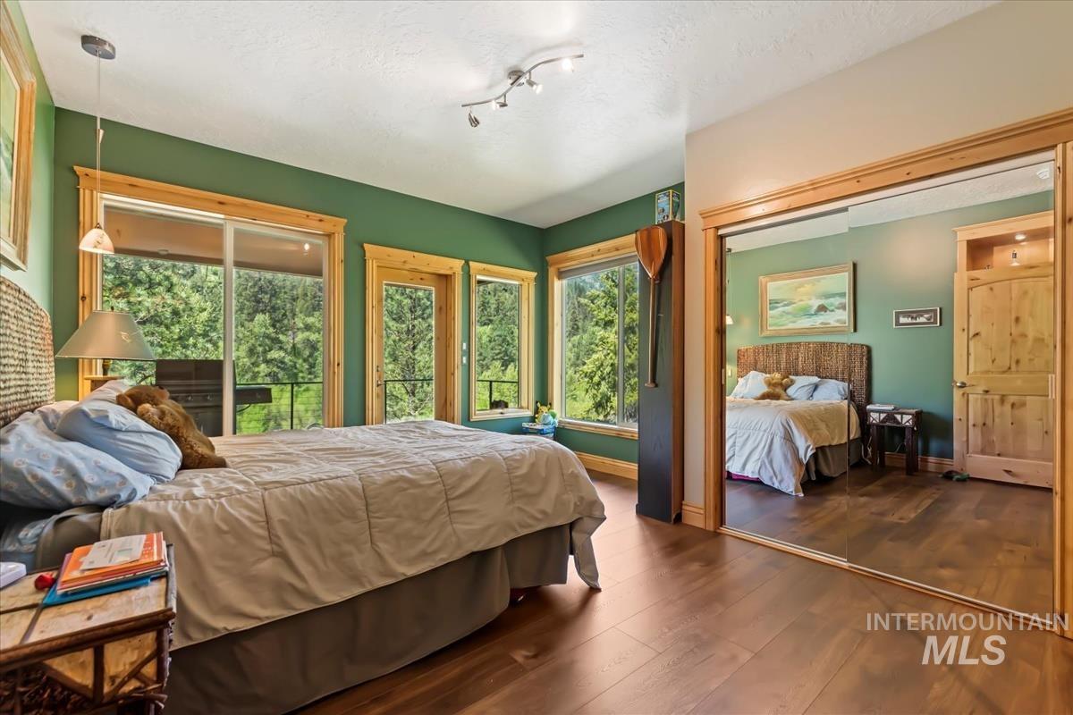 32 Coyote, Garden Valley, Idaho 83622, 3 Bedrooms, 3 Bathrooms, Residential For Sale, Price $1,299,000, 98946617