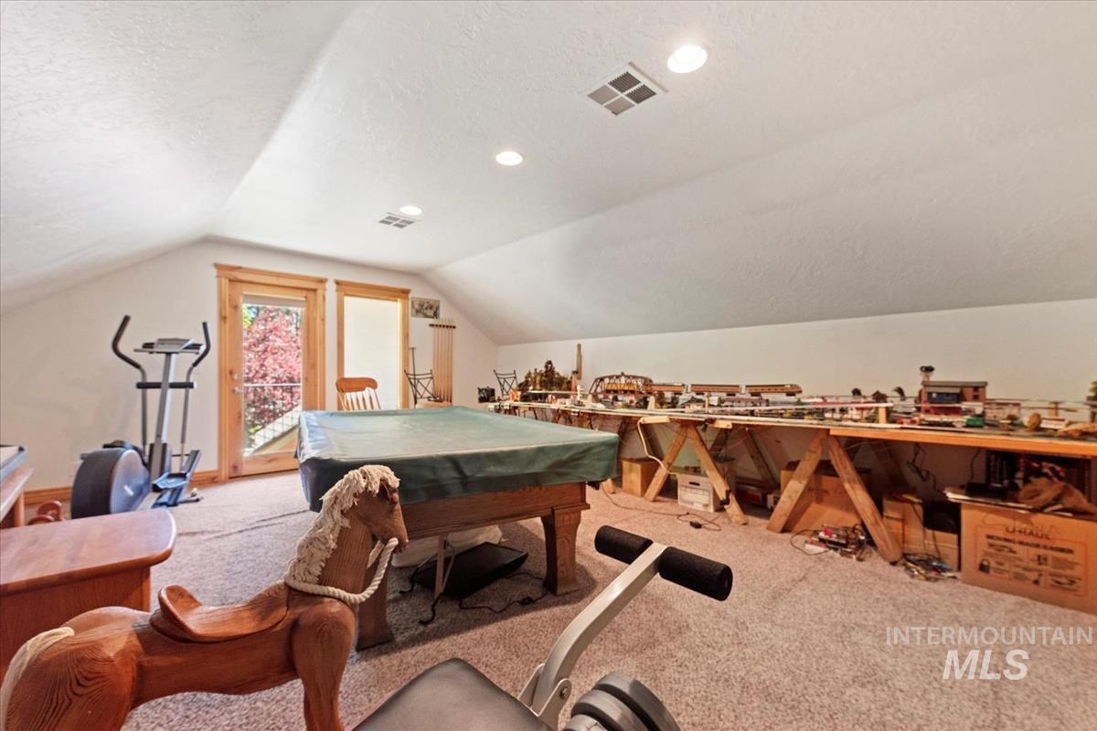 32 Coyote, Garden Valley, Idaho 83622, 3 Bedrooms, 3 Bathrooms, Residential For Sale, Price $1,299,000, 98946617