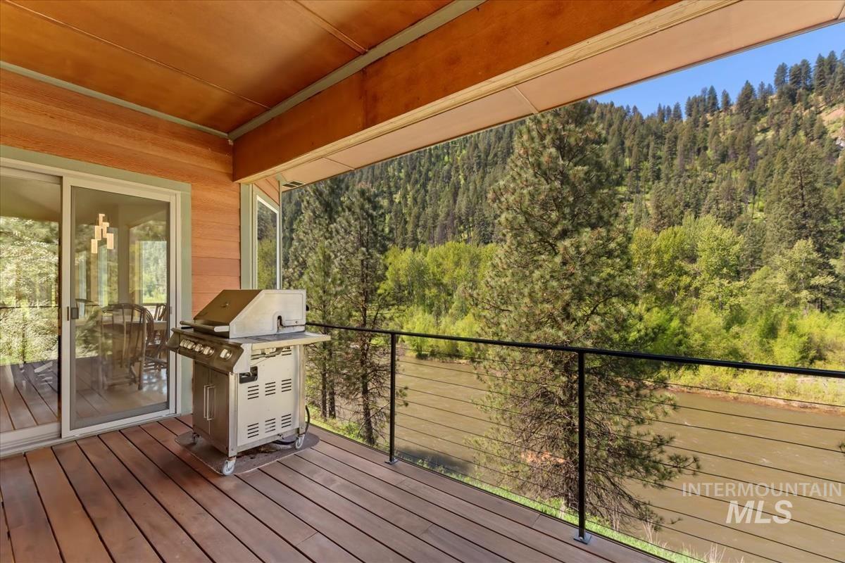 32 Coyote, Garden Valley, Idaho 83622, 3 Bedrooms, 3 Bathrooms, Residential For Sale, Price $1,299,000, 98946617